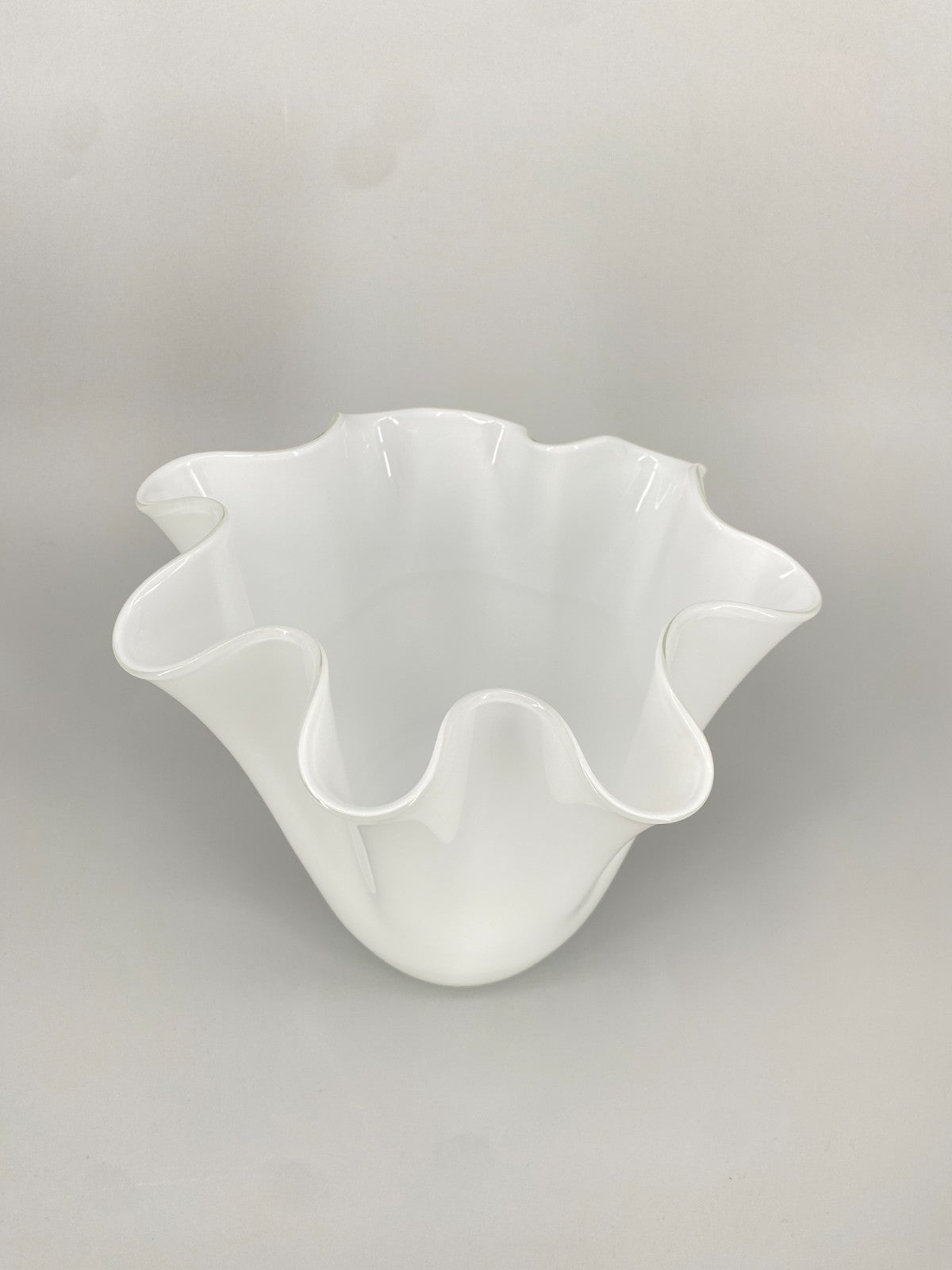 * MURANO VASE FAZZOLETTO FALTENVASE GLASKUNST MUNDGEBLASEN 60er ITALIEN