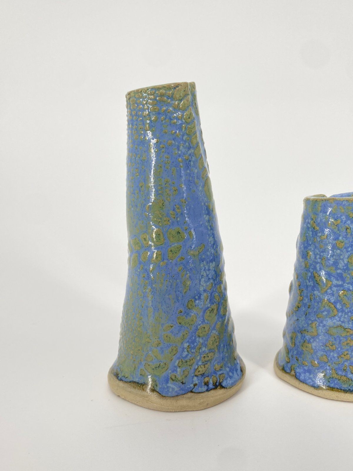 * 2x KLEINE STUDIOKERAMIK VASEN BLAU GRÜN ORGANISCHES DESIGN