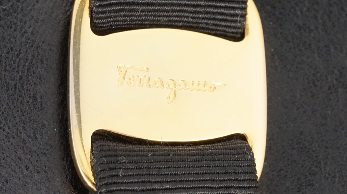 SALVATORE FERRAGAMO VINTAGE HANDTASCHE ORIGINAL SCHWARZ 90ER JAHRE WEICHES LEDER