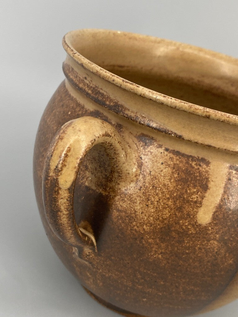 * HENKELVASE KRUG ÜBERTOPF STUDIOKERAMIK TOPF KERAMIK SIGNIERT K MID CENTURY