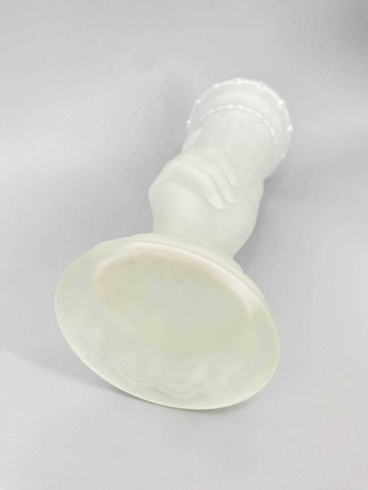 * VASE CORNUCOPIA VASE HAND OPAL SATIN GLAS FACKEL TRINKHORN WEISS