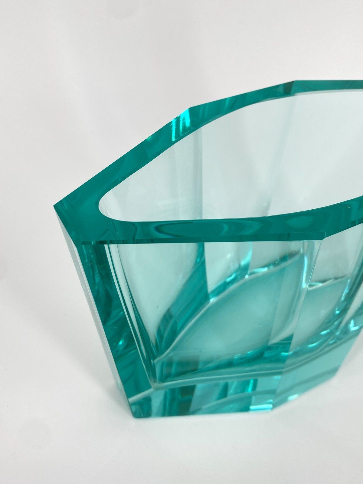 * FACETTIERTE GLAS VASE BLAUGRÜN TSCHECHIEN MID CENTURY DESIGN