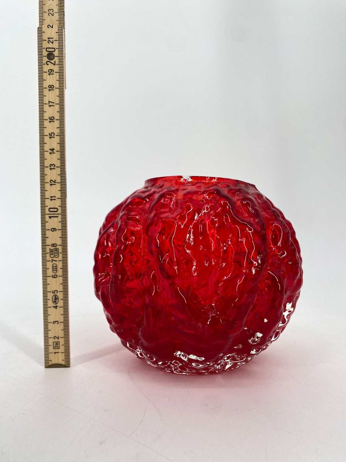 * VASE INGRID GLAS KUGEL KUGELVASE 60ER EISGLAS ROT VINTAGE