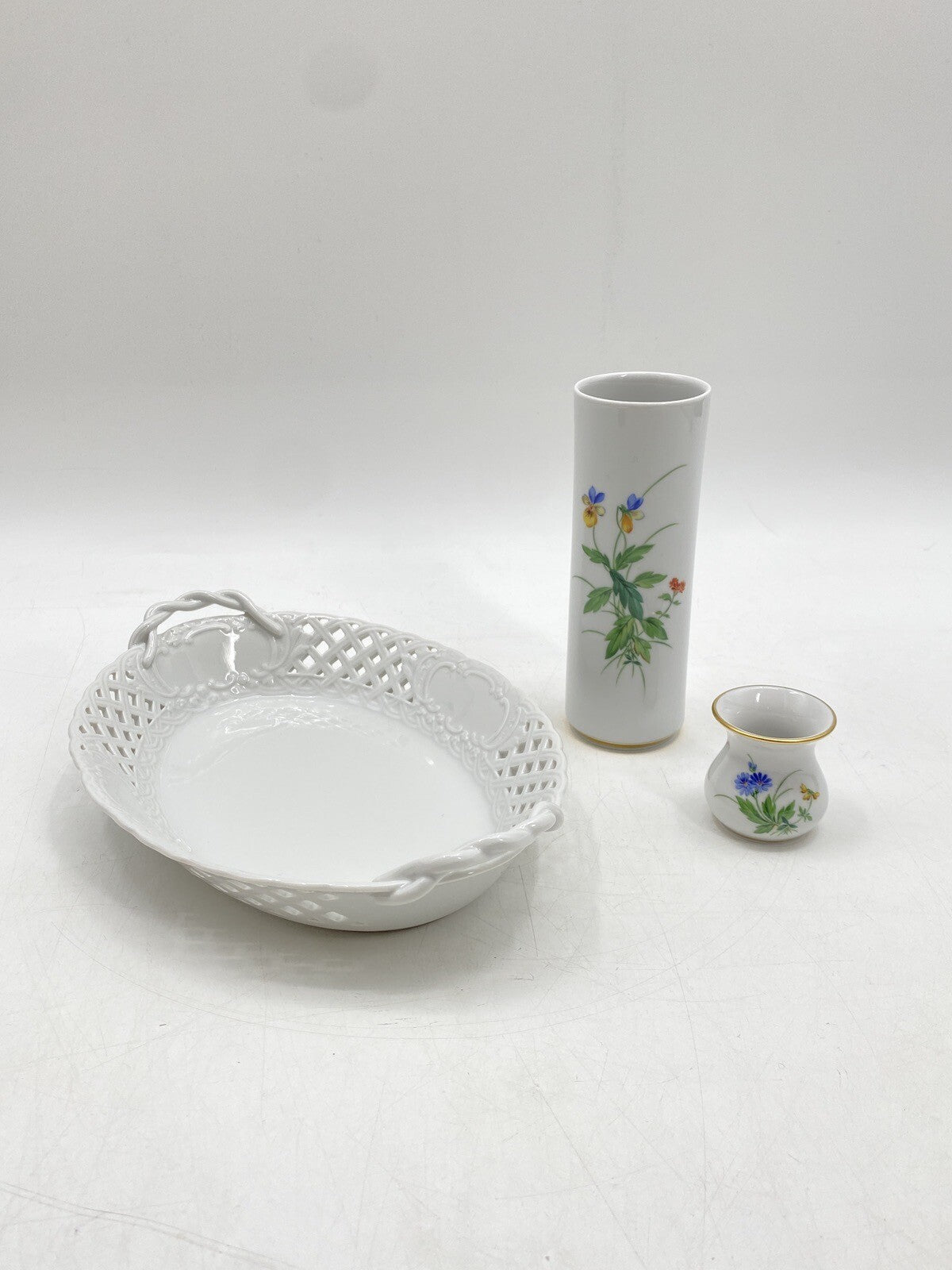 * 3 TEILE MEISSEN KONVOLUT KORB VASE STREUBLUME PORZELLAN WEIß 2. WAHL 4. WAHL
