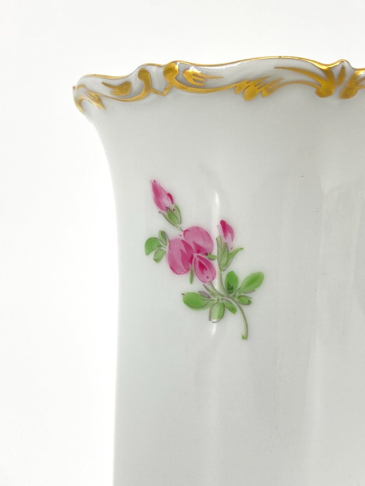 * MEISSEN PORZELLAN FÜßCHENVASE SOCKEL STREUBLUMEN GOLDRAND