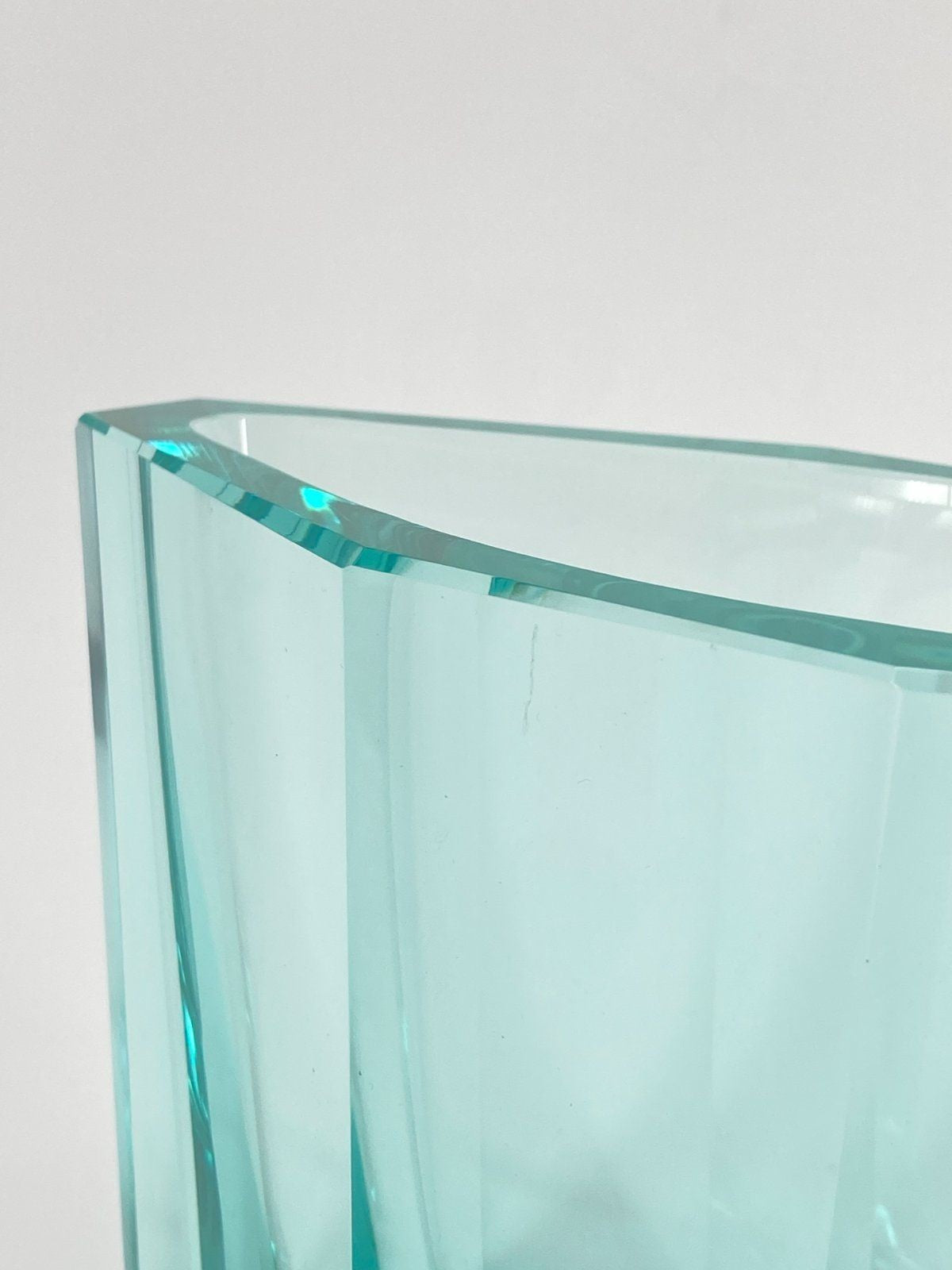 * FACETTIERTE GLAS VASE BLAUGRÜN TSCHECHIEN MID CENTURY DESIGN
