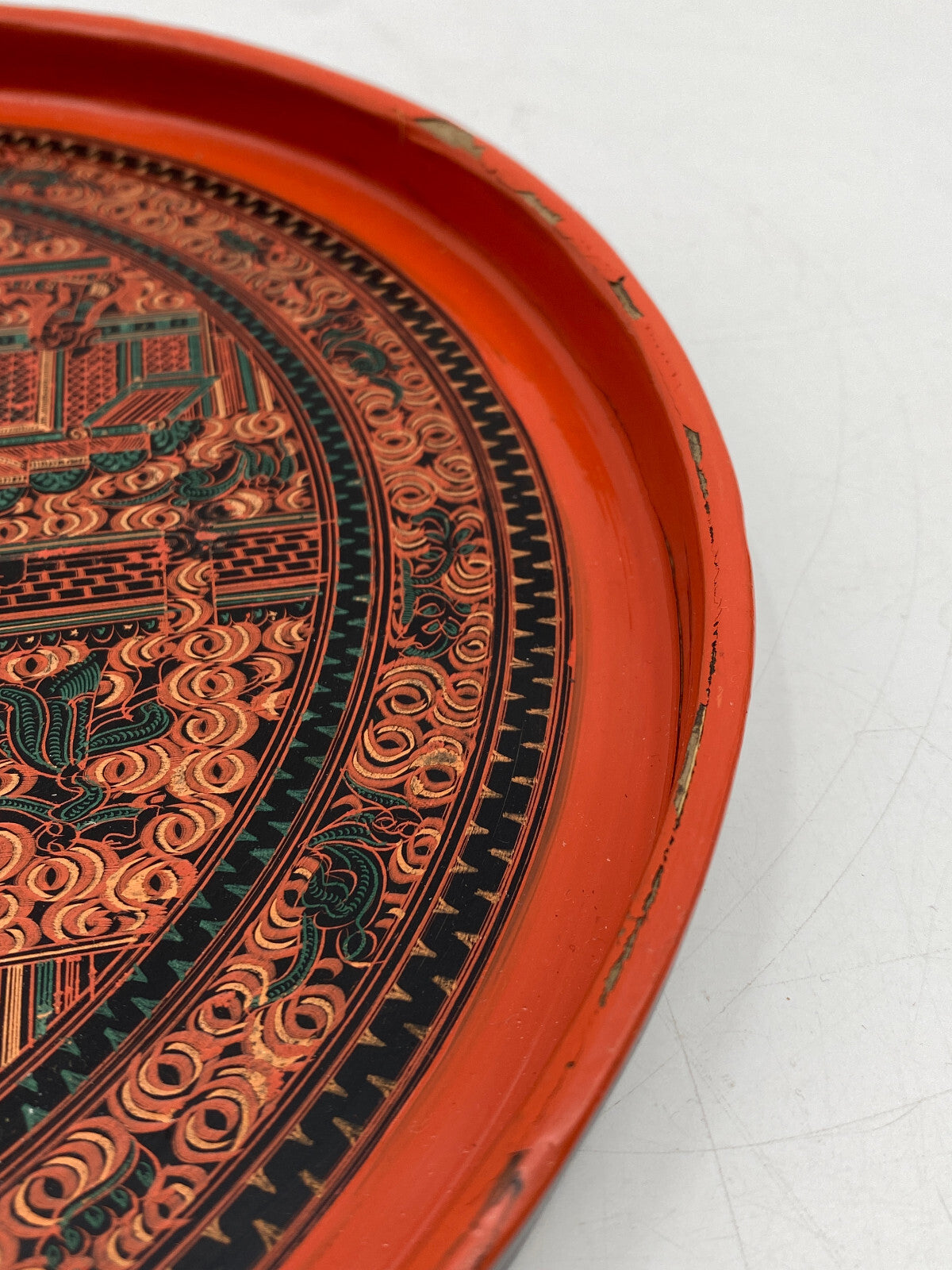 * TABLETT RUND BURMESISCH MYANMAR BAMBUS LACKARBEIT LAQUERWARE DEKOR ROT