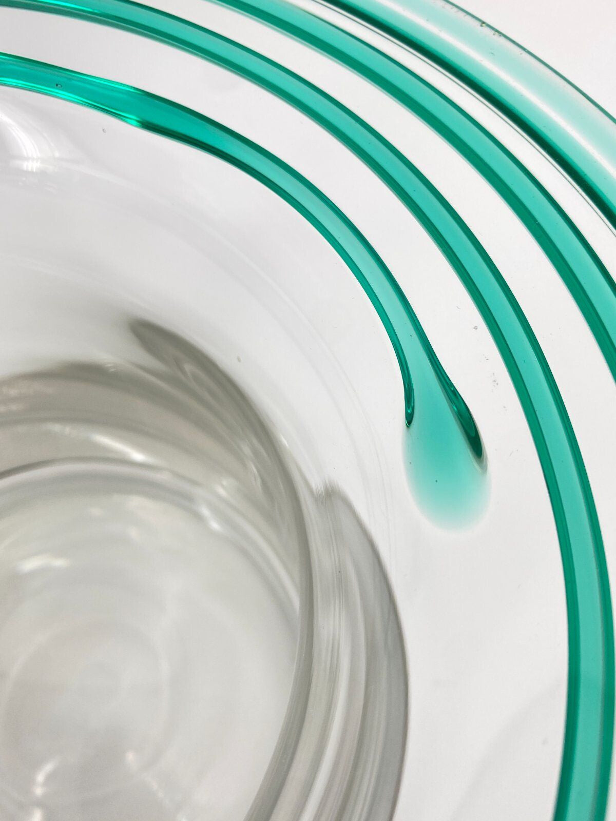 * SEKTKÜHLER VASE SCHALE GLAS HANDGEMACHT SPIRALE TÜRKIS ZYLINDER VINTAGE MUND