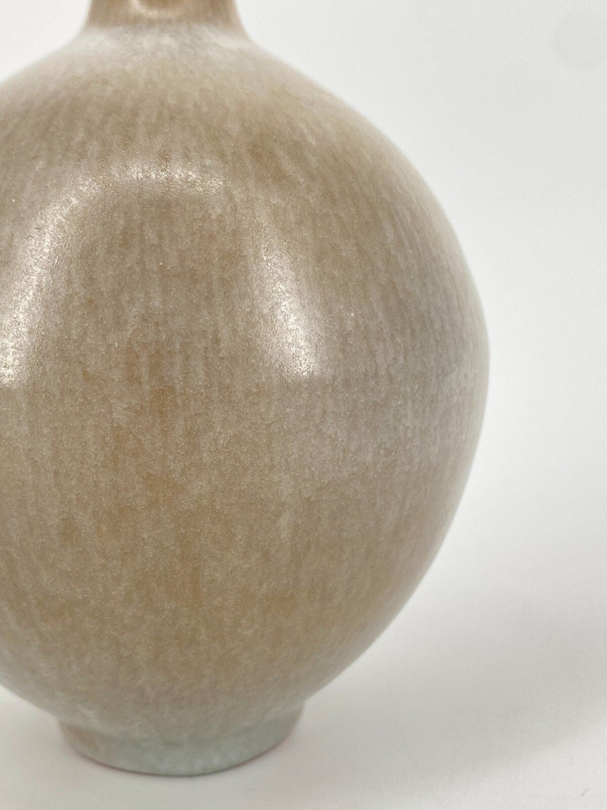 *KLEINE STUDIOKERAMIK VASE MINIMALISTISCH BEIGE VINTAGE 60ER 13CM