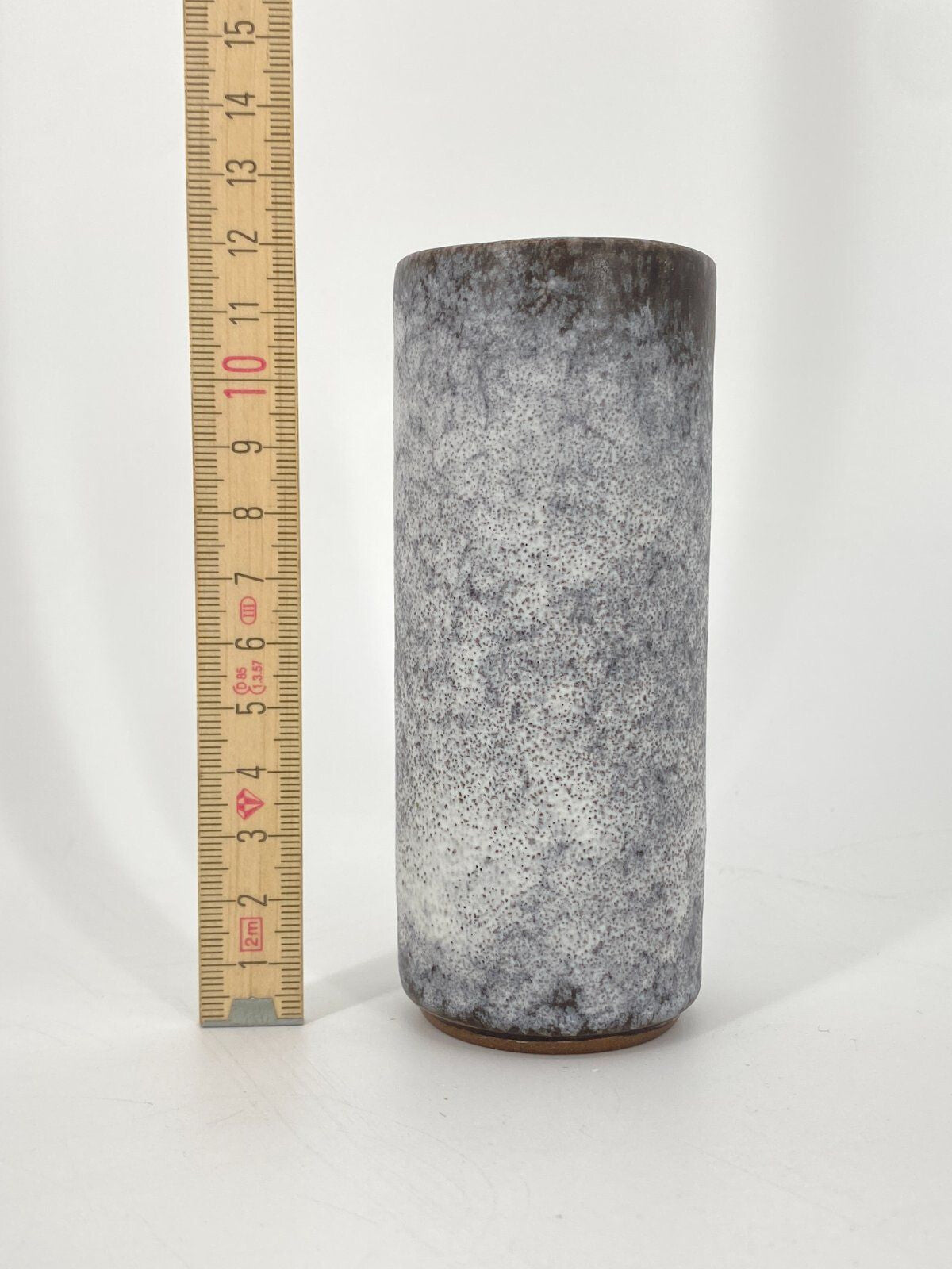 * KLEINE VASE ZYLINDRISCH GRAU BRAUN KERAMIK SIGNIERT VINTA
