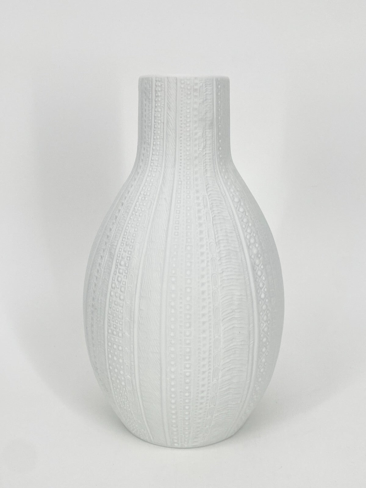 * HEINRICH GERMANY BISKUIT PORZELLAN VASE GEMUSTERT MATT WEIß 24 CM