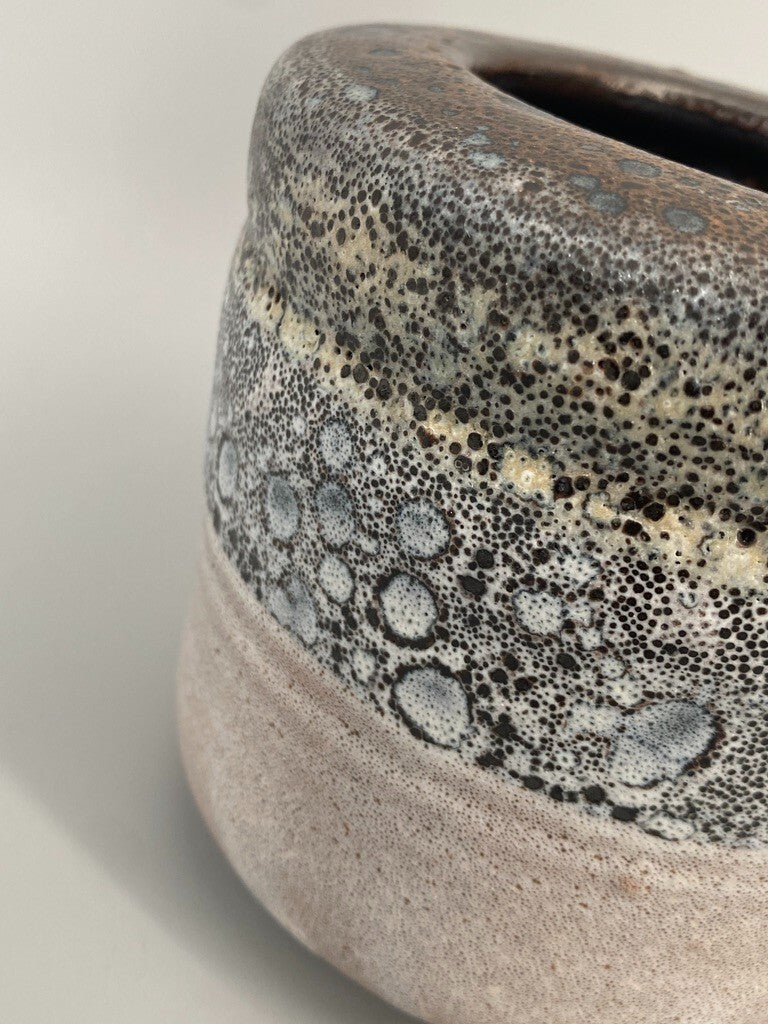 * VASE ÜBERTOPF STUDIOKERAMIK LAVA KERAMIK SIGNIERT H MID CENTURY DESIGN