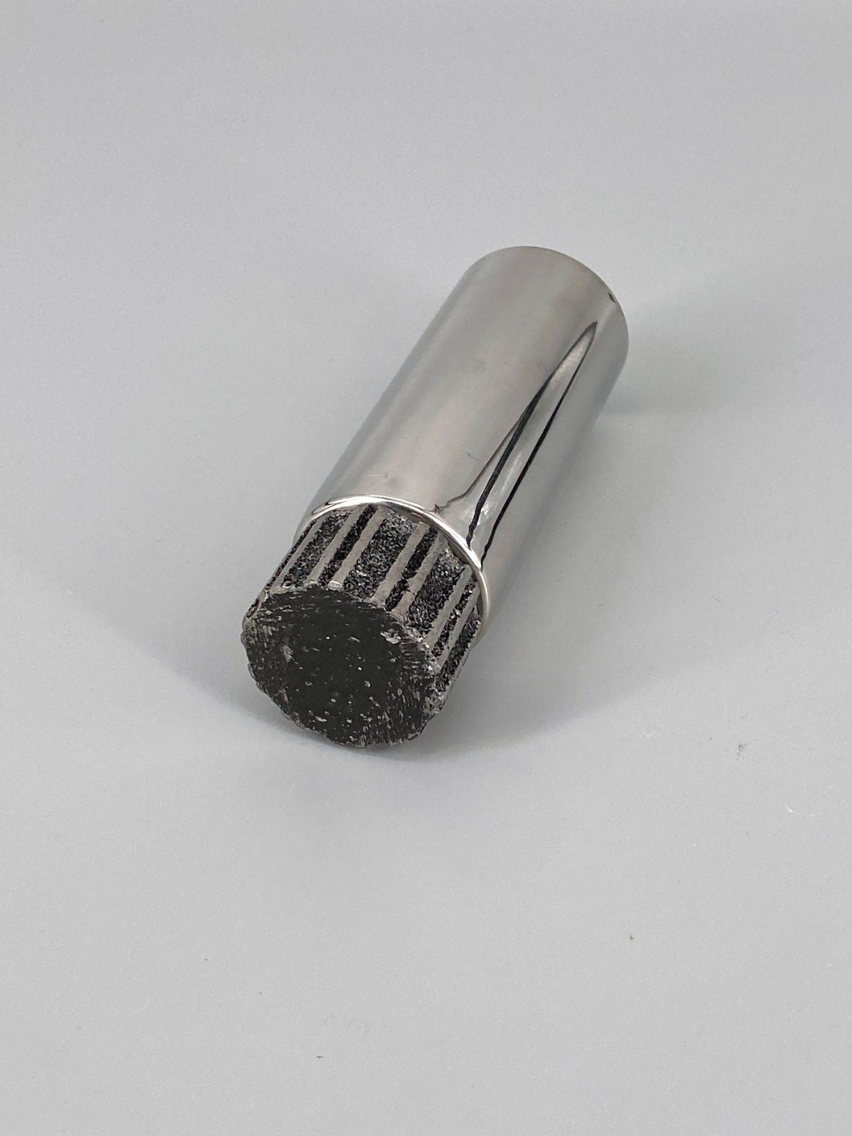 * KLEINE VASE BRUTALISTISCH STAHL STRUKTUR SCHMAL METALL 70er