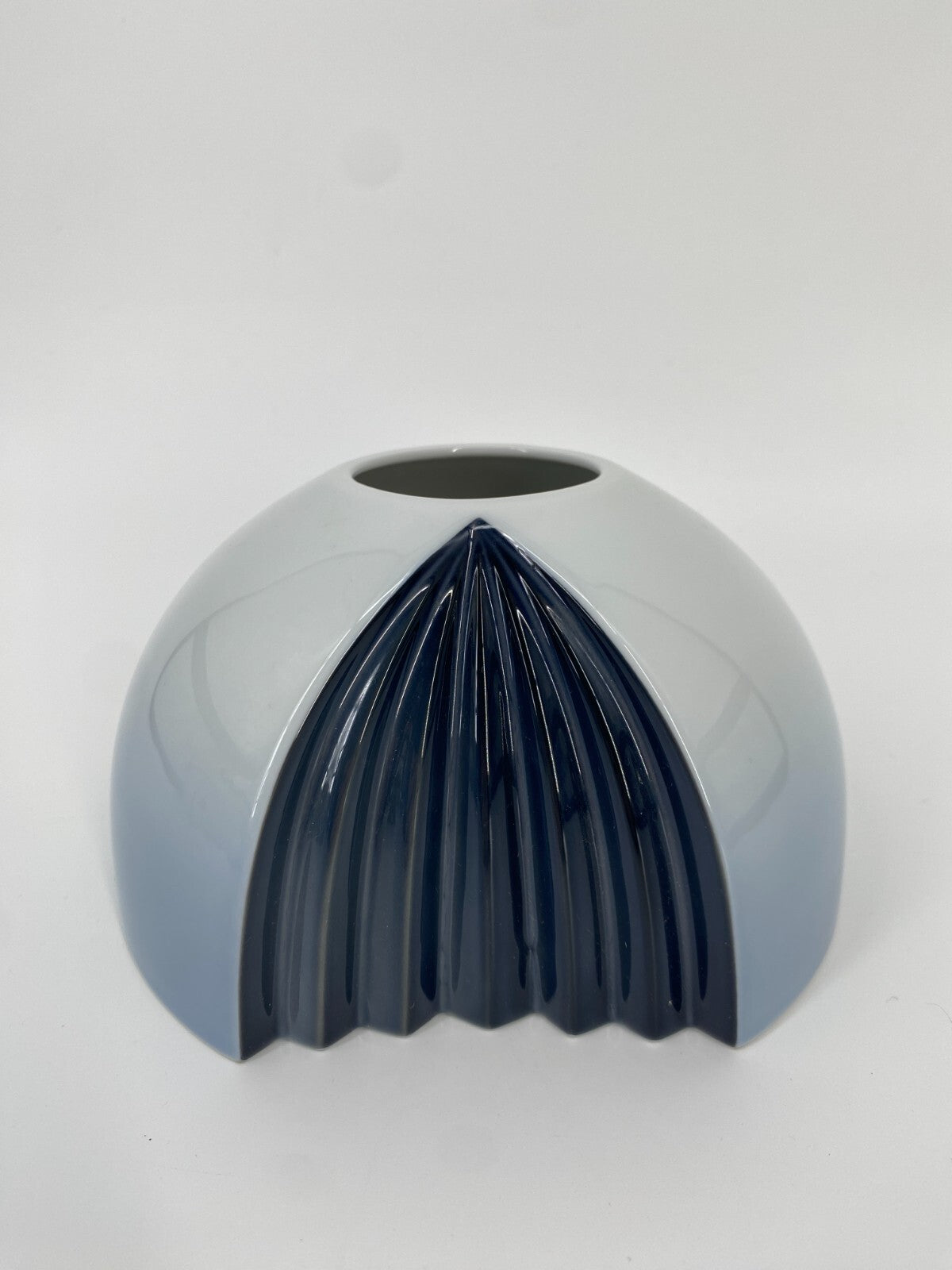* ROSENTHAL AMBROGIO POZZI PLISSEE VASE KERZENHALTER PORZELLAN WEIß BLAU 80ER