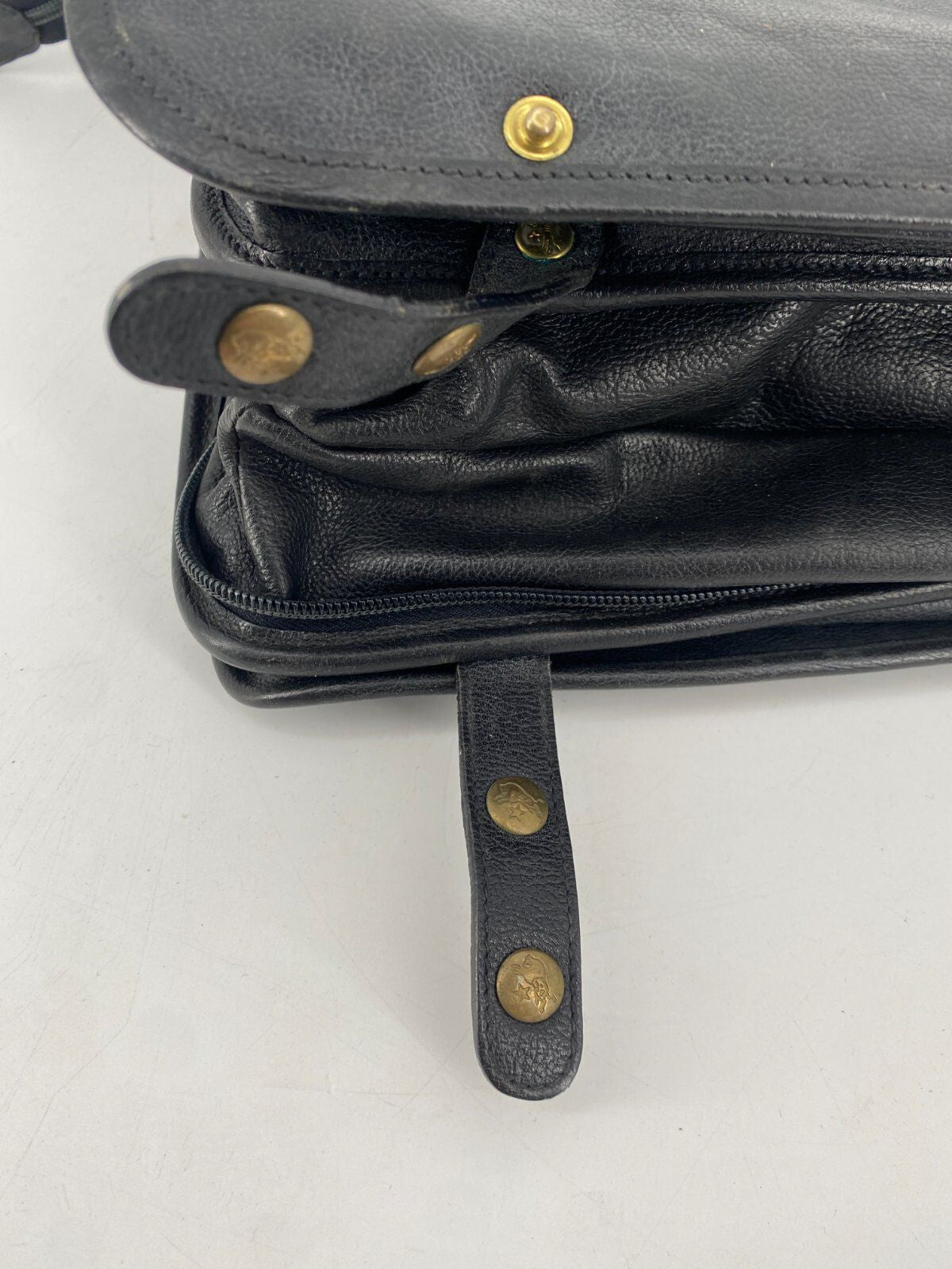 * VINTAGE IL BISONTE ECHT LEDER TASCHE SCHWARZ ITALY DESIGN