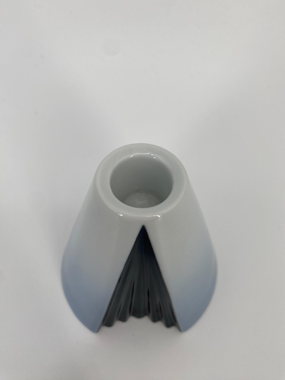 * ROSENTHAL AMBROGIO POZZI PLISSEE VASE KERZENHALTER PORZELLAN WEIß BLAU 80ER
