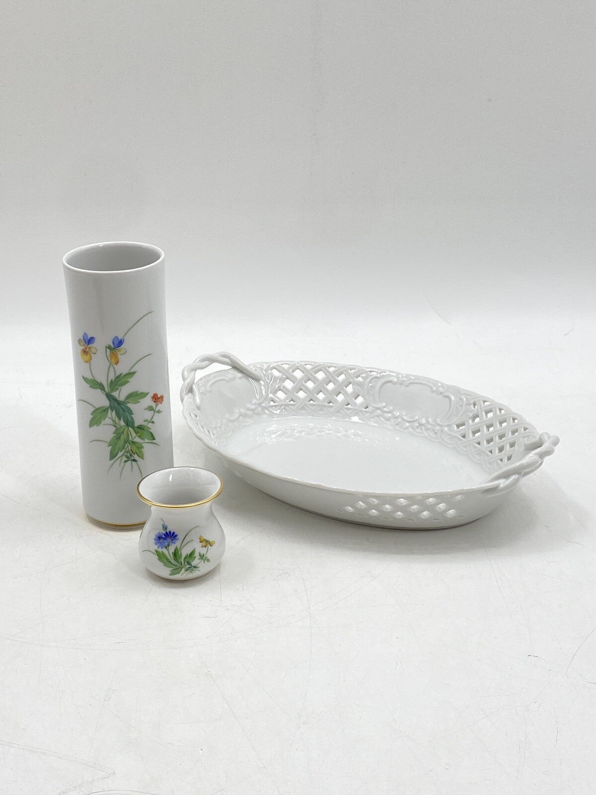 * 3 TEILE MEISSEN KONVOLUT KORB VASE STREUBLUME PORZELLAN WEIß 2. WAHL 4. WAHL