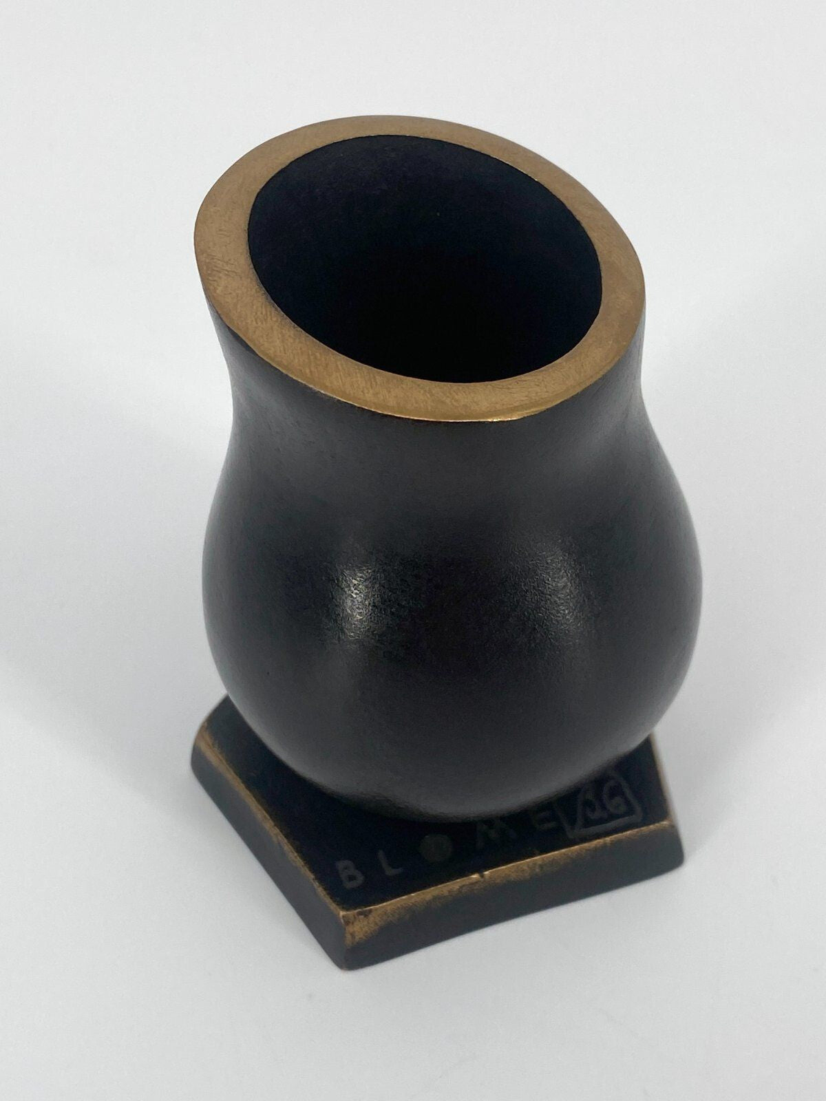 * BG M. BONETTI E. GAROUSTE BLOME BRONZE VASE KUNSTOBJEKT