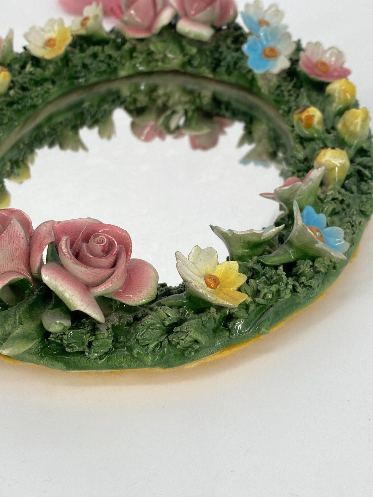 * KLEINER SPIEGEL OVAL PORZELLAN ROSEN BLÜTEN PRINZESSIN VINTAGE