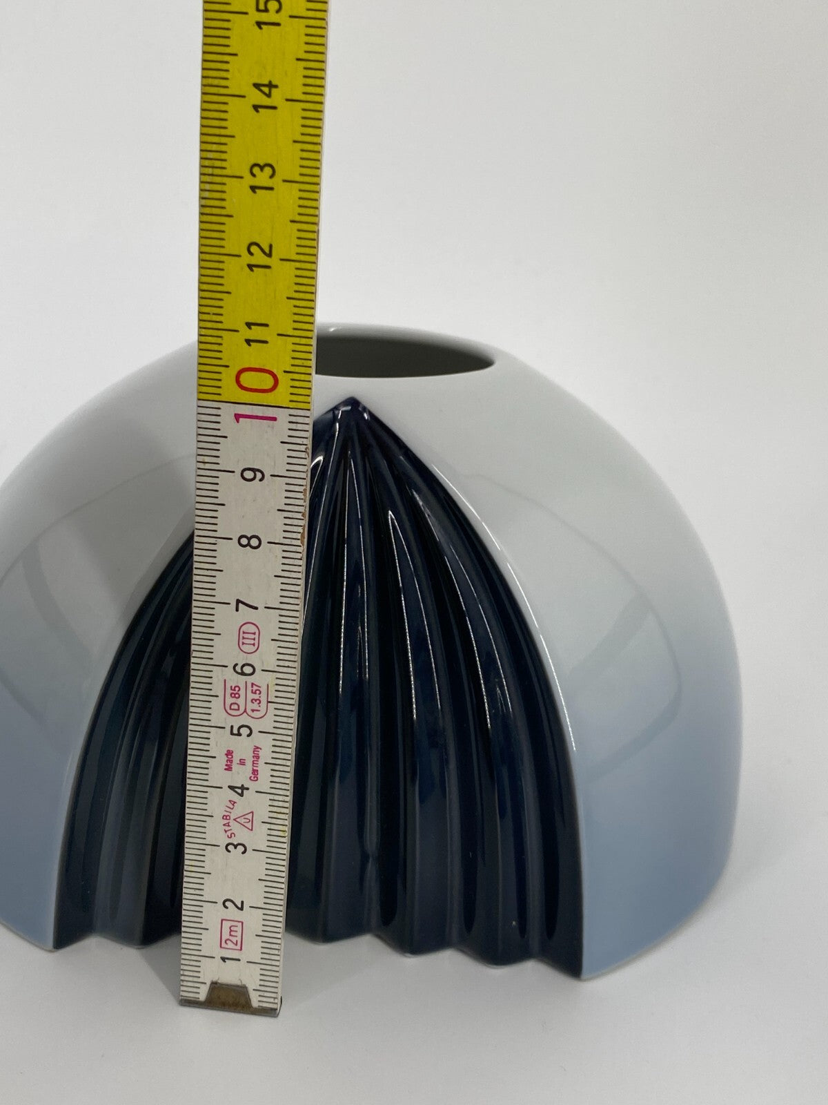 * ROSENTHAL AMBROGIO POZZI PLISSEE VASE KERZENHALTER PORZELLAN WEIß BLAU 80ER