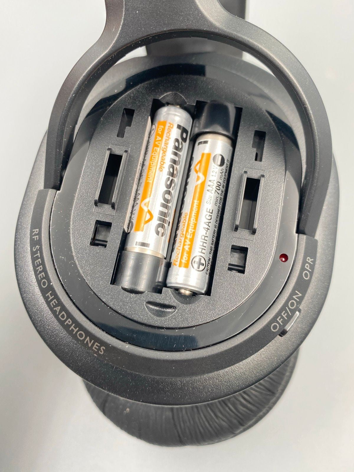 * WIRELESS OVER EAR KOPFHÖRER PANASONIC RP-WF820 LADESTATION