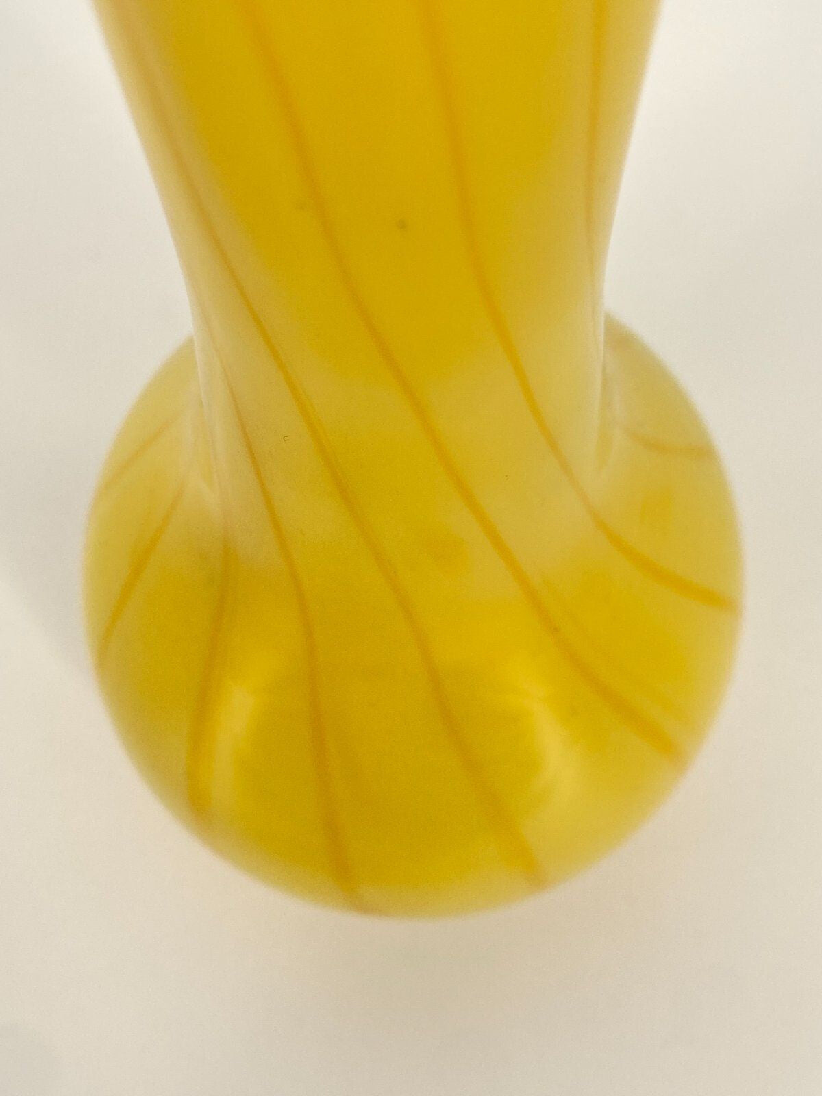 * VASE GLASVASE GLAS MUNDGEBLASEN GELB RÜSCHEN BLUMENVASE VINTAGE