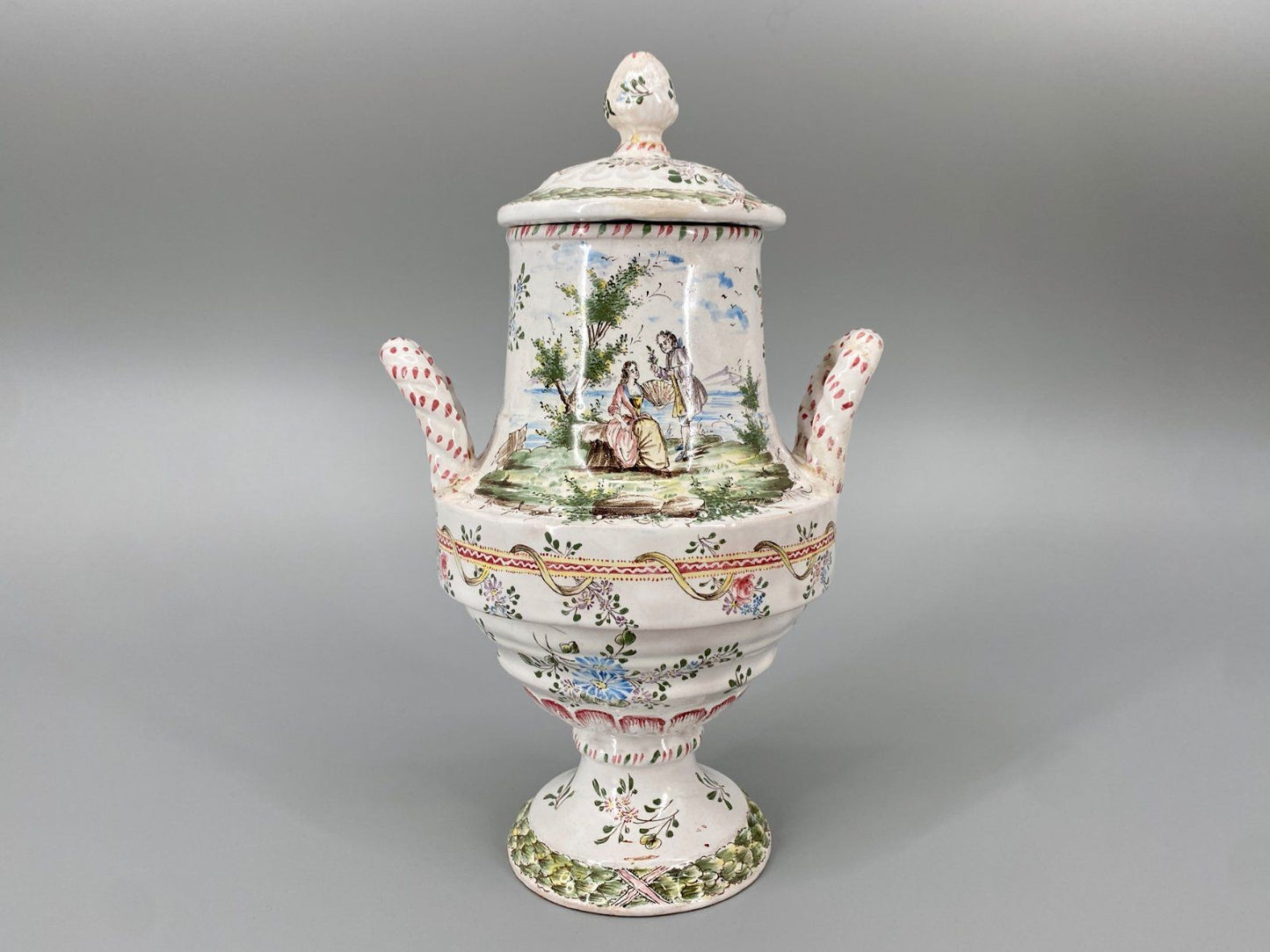 * DECKELVASE ROKOKO FLORAL ROMANTISCHE SZENE KERAMIK ANTIK 