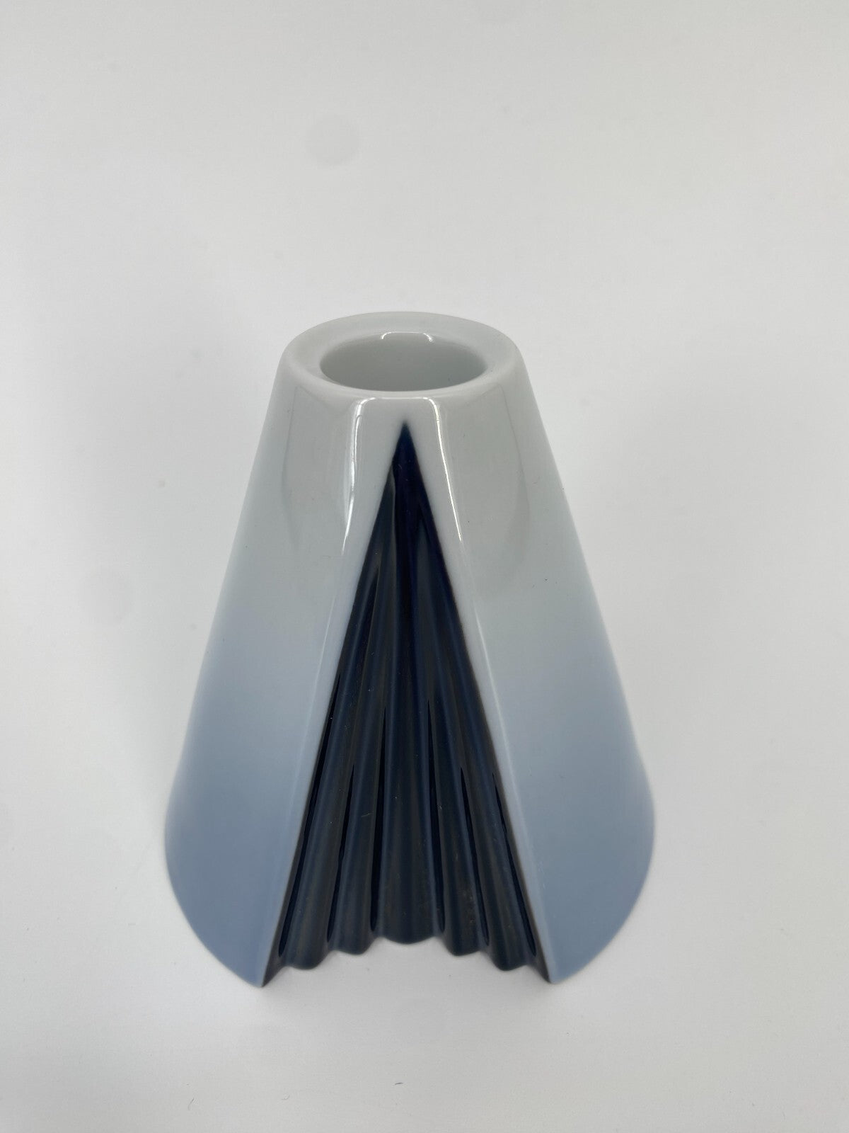 * ROSENTHAL AMBROGIO POZZI PLISSEE VASE KERZENHALTER PORZELLAN WEIß BLAU 80ER
