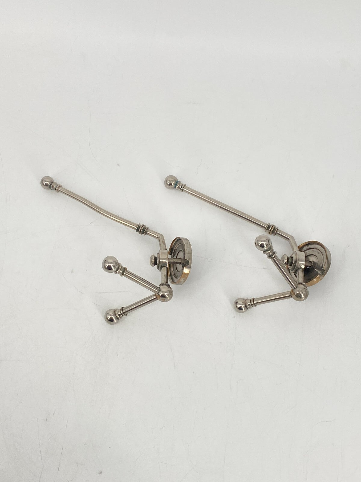 * 2 x KLEIDERHAKEN GARDEROBENHAKEN WANDHAKEN HAKEN SILBER ART DECO