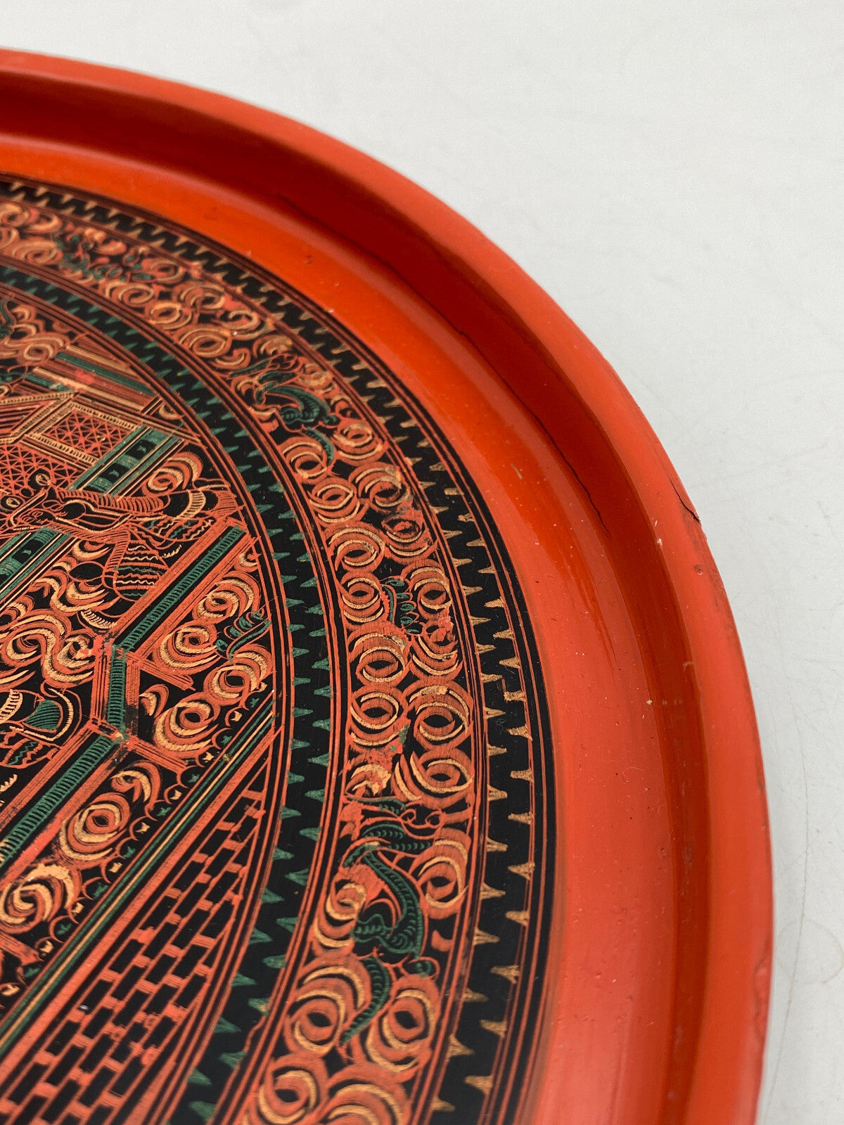 * TABLETT RUND BURMESISCH MYANMAR BAMBUS LACKARBEIT LAQUERWARE DEKOR ROT