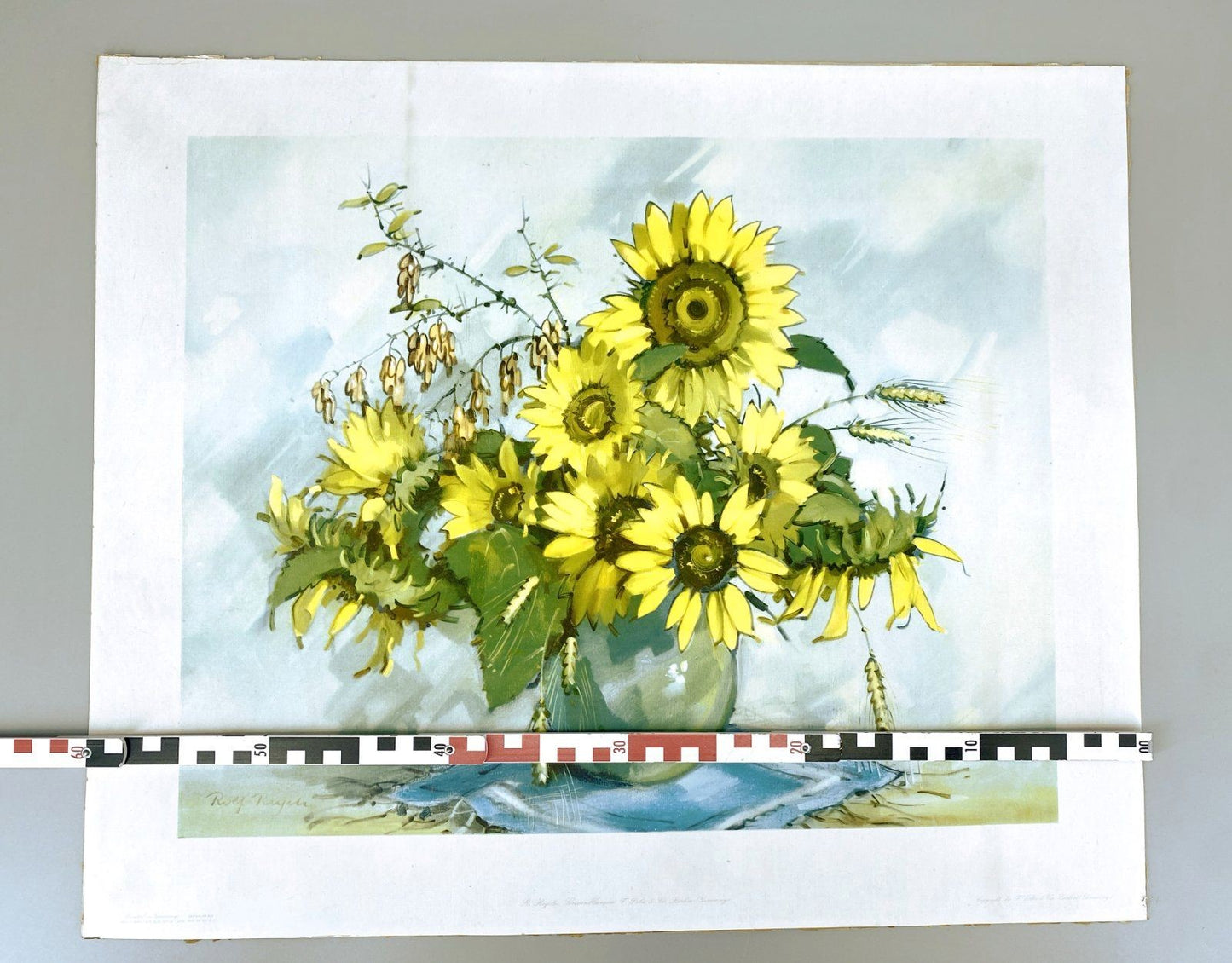 * GRAFIK OFFSET POSTER SONNENBLUMEN VASE STILLEBEN ROLF REGELE