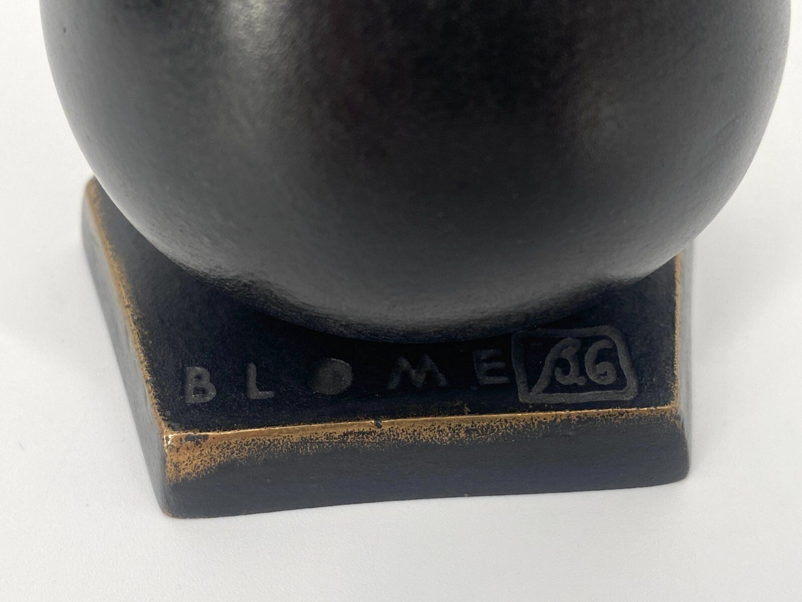 * BG M. BONETTI E. GAROUSTE BLOME BRONZE VASE KUNSTOBJEKT