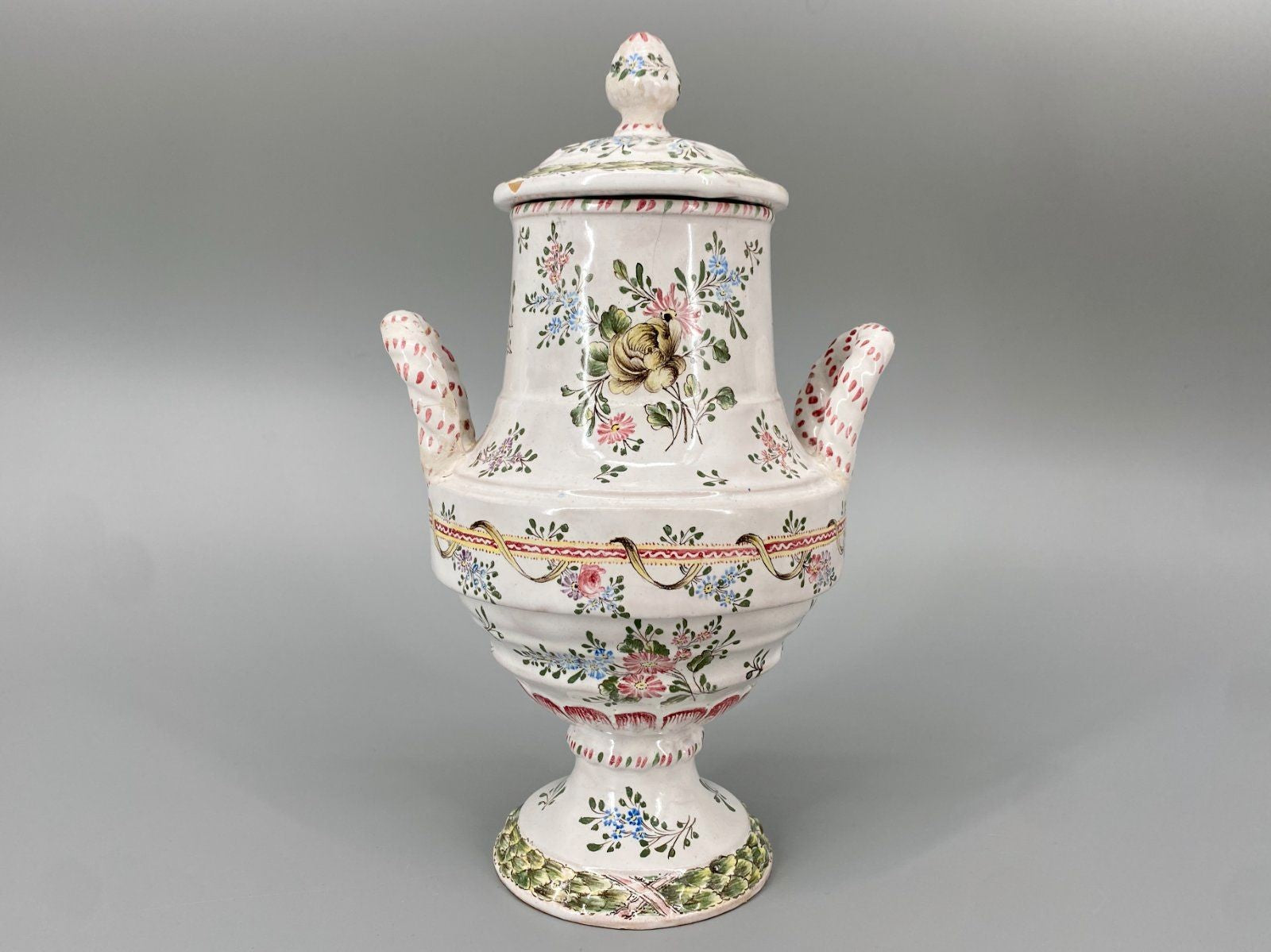 * DECKELVASE ROKOKO FLORAL ROMANTISCHE SZENE KERAMIK ANTIK 