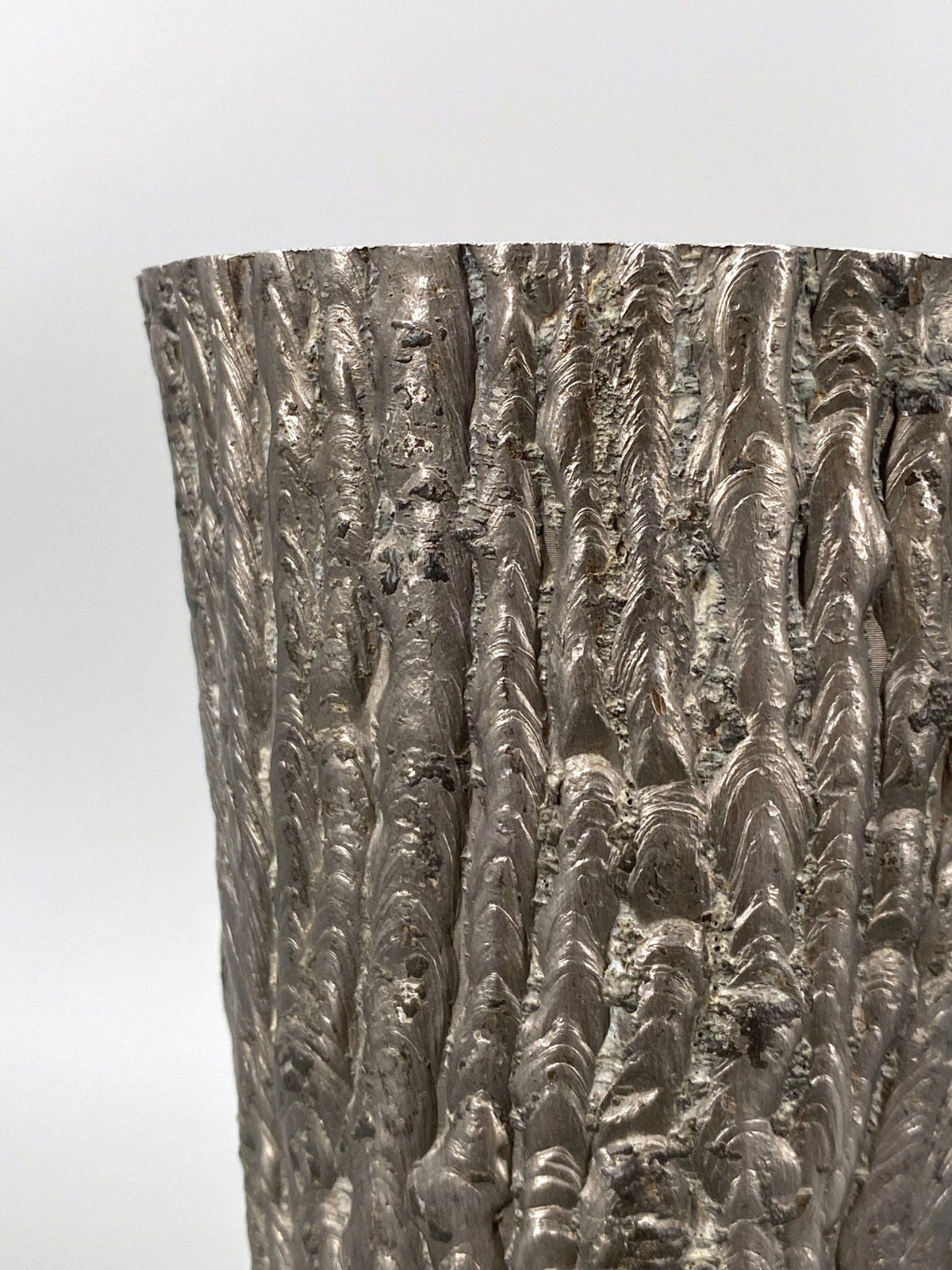 * VASE BRUTALISTISCH MASSIV STAHL STRUKTUR METALL RINDE 70er