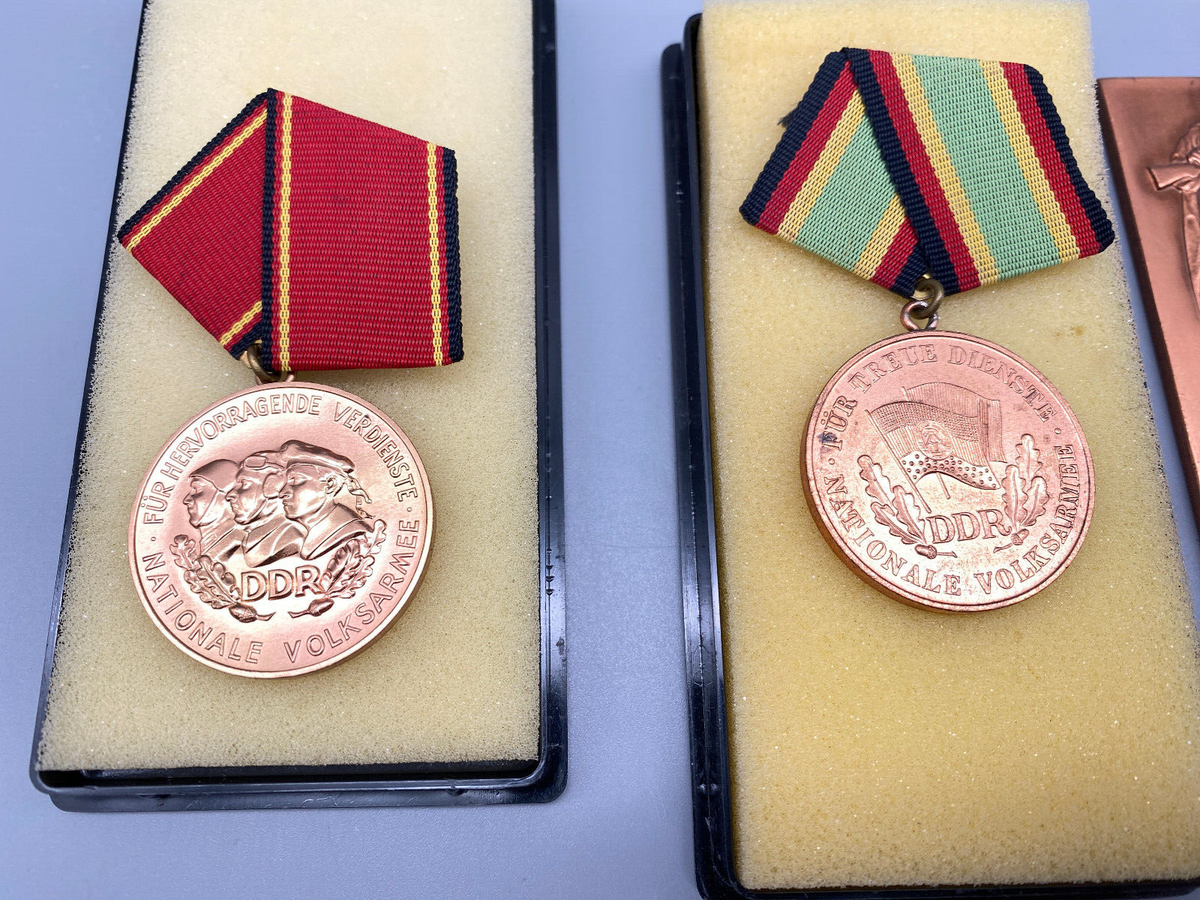 KONVOLUT DDR VERDIENSTORDEN AUSZEICHNUNG SPANGE SEELOWER HÖHE PLAKETTE NVA