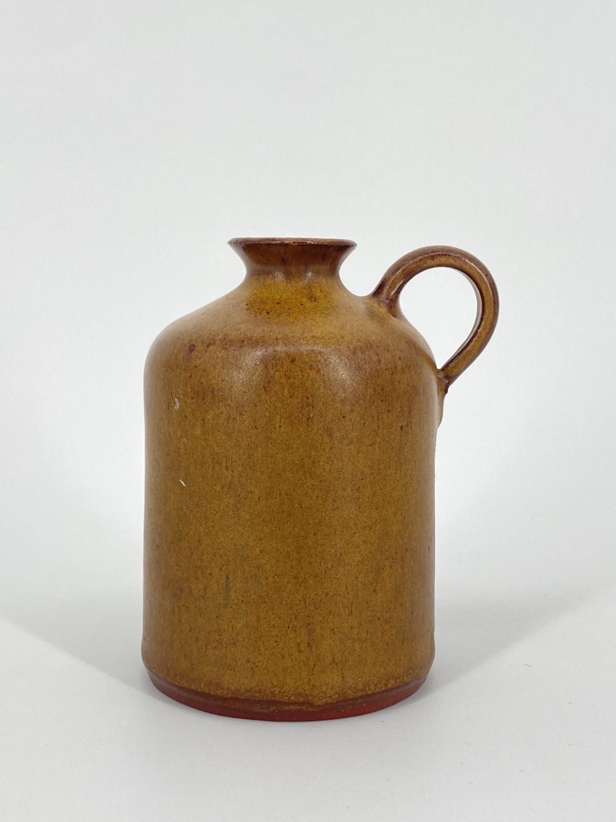 * KLEINE STUDIOKERAMIK KRUG VASE MIT HENKEL BRAUN VINTAGE