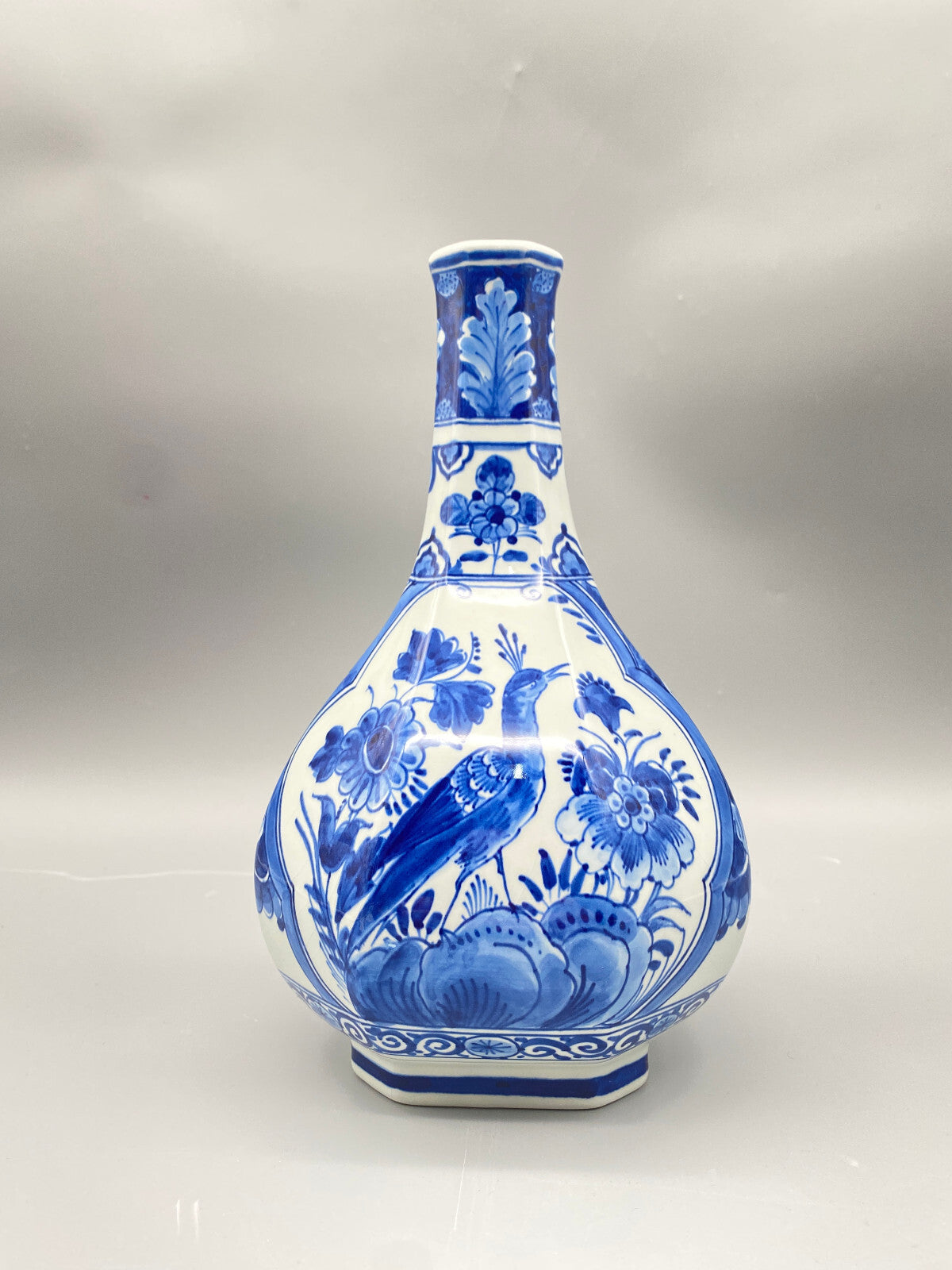 DE PORCELEYNE FLES FAYENCE VASE ROYAL DELFT BLAU HANDBEMALT STEMPELMARKE