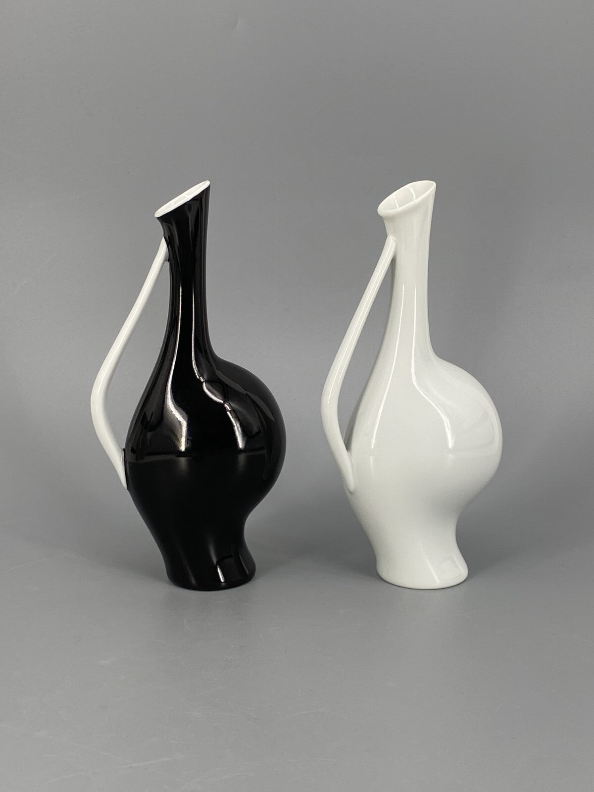 * PAAR VASEN VASE SCHWANGERE LUISE FRITZ HEIDENREICH SCHWARZ WEIß VINTAGE 50ER