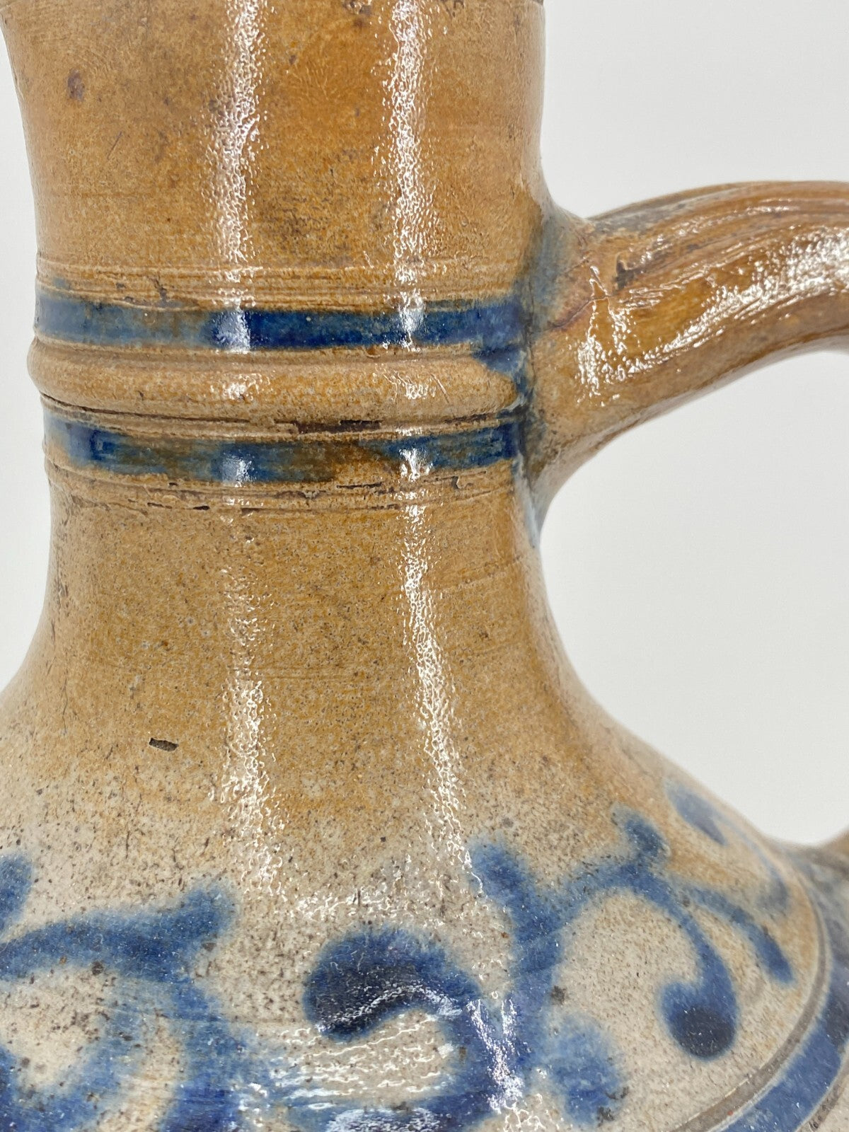 * KRUG HENKEL VASE HENKELVASE SALZGLASUR 1900 KERAMIK ANTIK