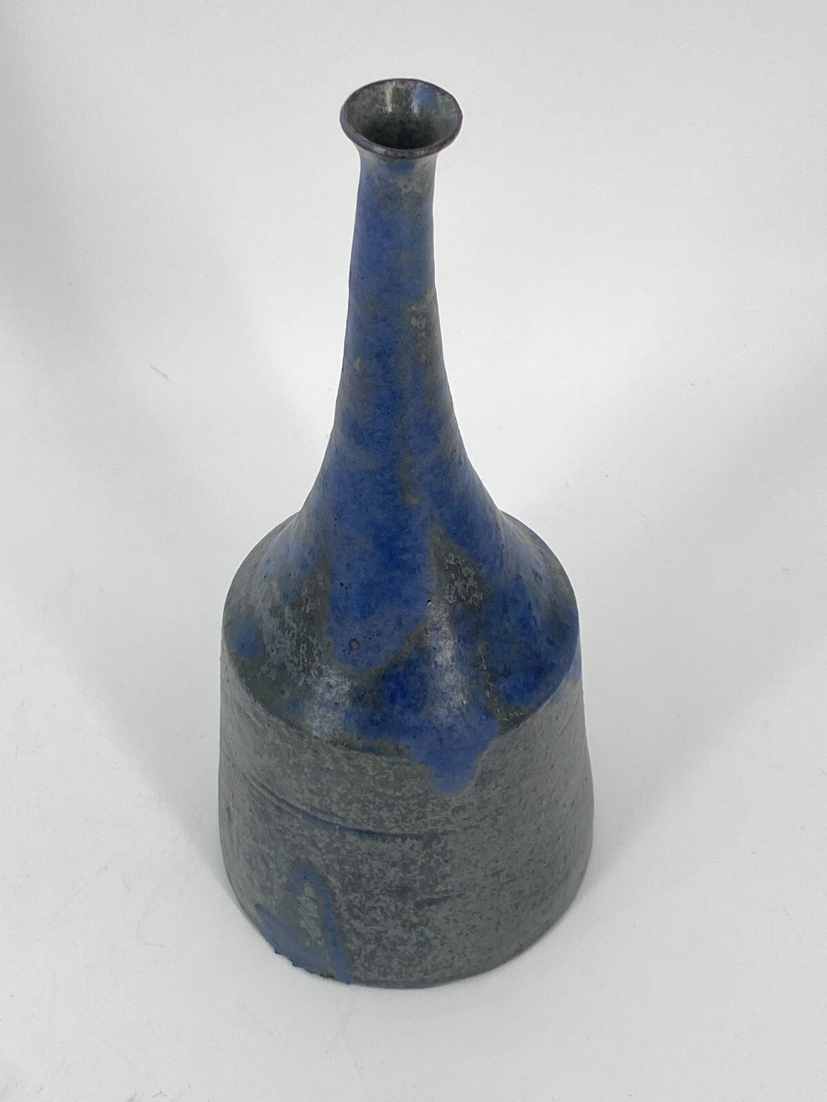 * VASE ZULAUFEND BLAU STUDIOKERAMIK STEINZEUG KERAMIK MID CENTURY