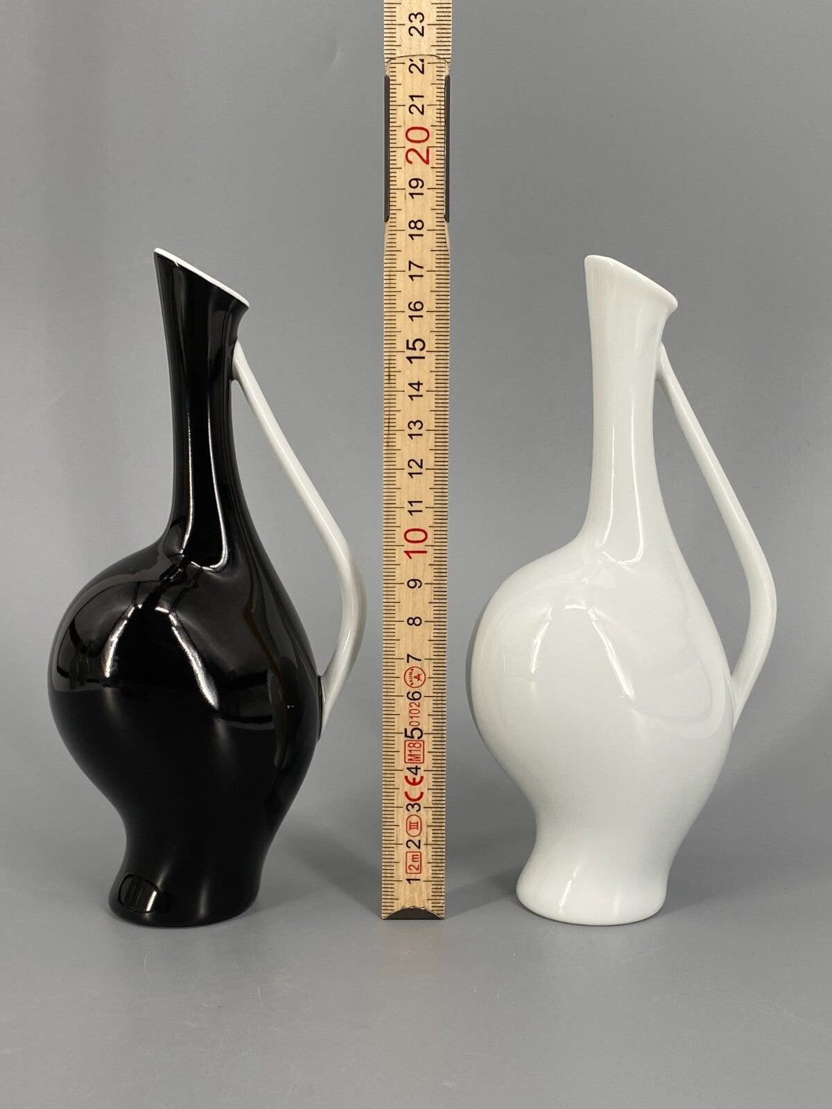 * PAAR VASEN VASE SCHWANGERE LUISE FRITZ HEIDENREICH SCHWARZ WEIß VINTAGE 50ER