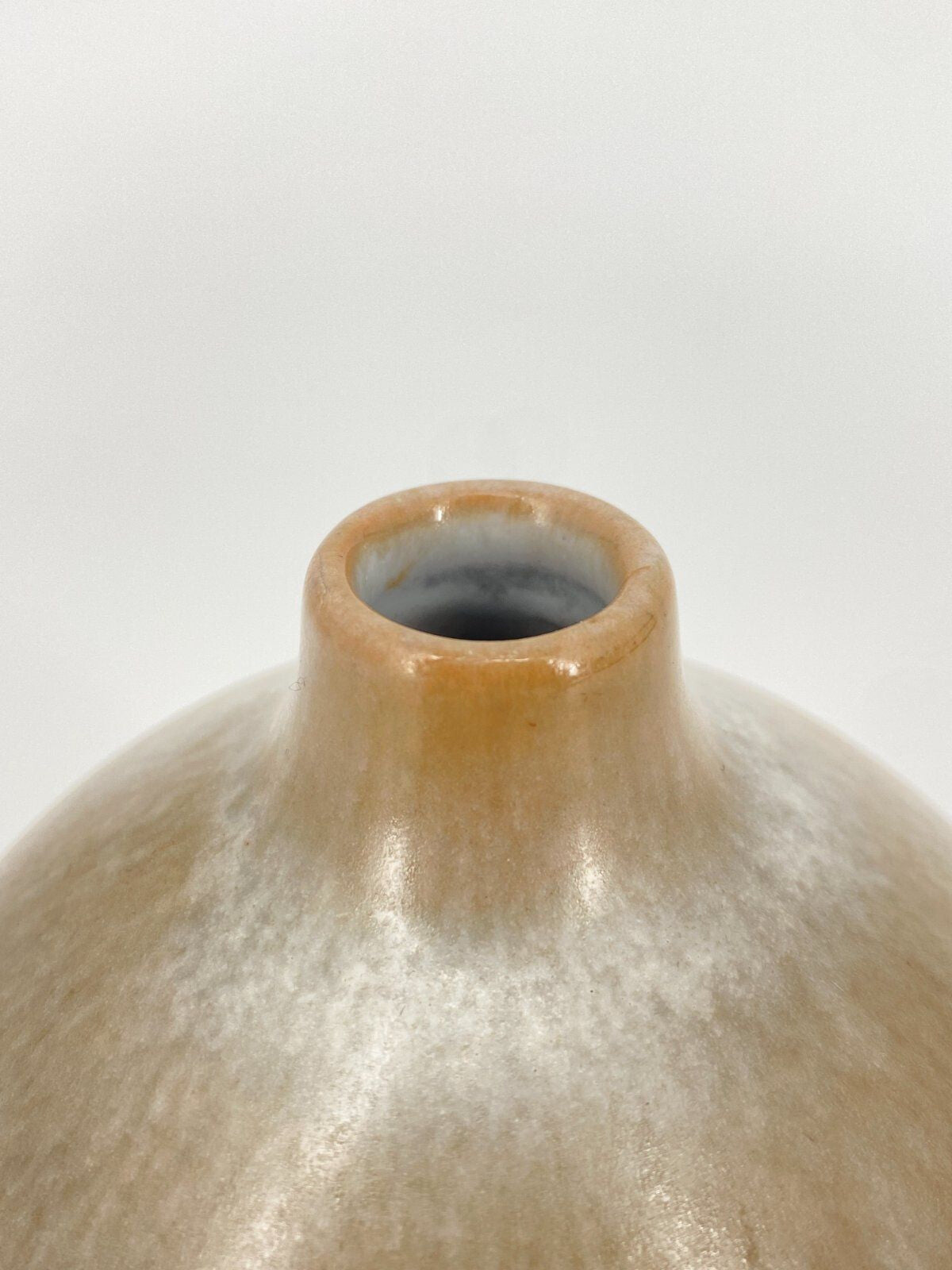 *KLEINE STUDIOKERAMIK VASE MINIMALISTISCH BEIGE VINTAGE 60ER 13CM