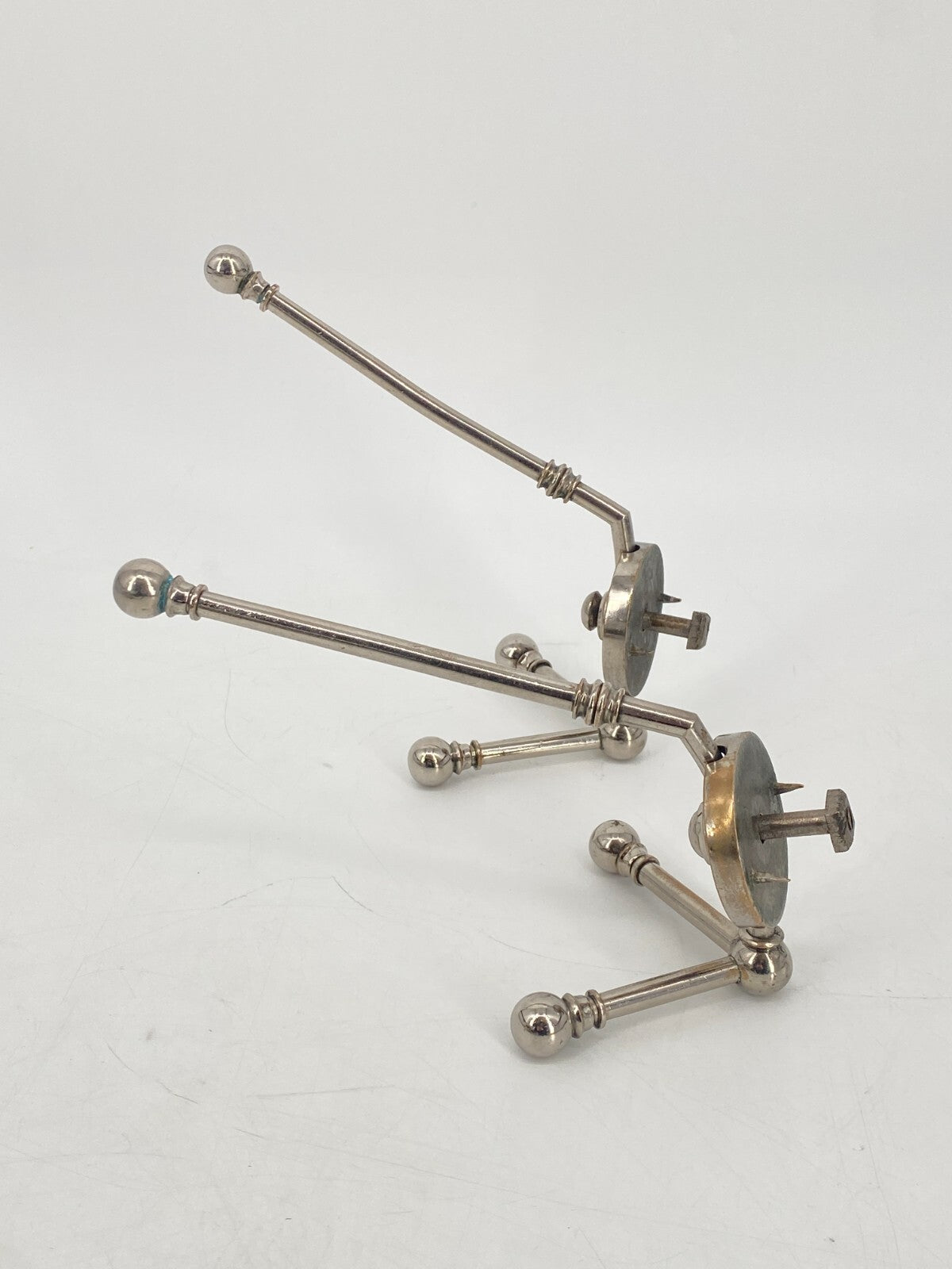 * 2 x KLEIDERHAKEN GARDEROBENHAKEN WANDHAKEN HAKEN SILBER ART DECO