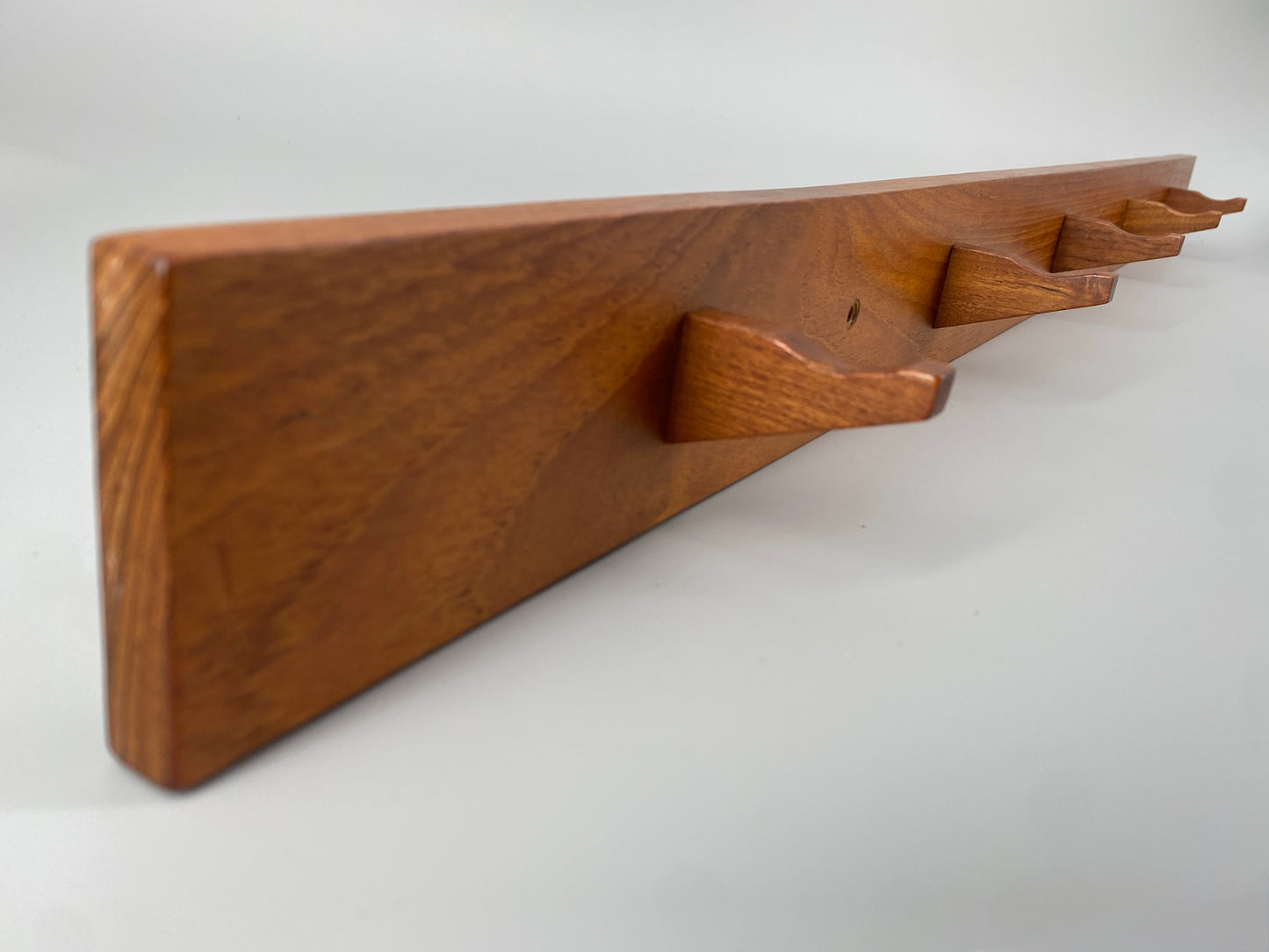 Mid Century Design Wandgarderobe aus massiven Teakholz, um 1950
