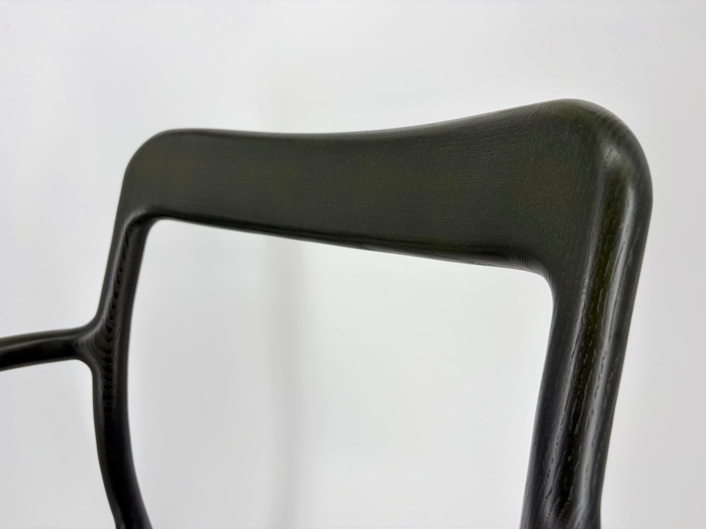 BRANCA Armlehnenstuhl aus Eschenholz- zeitgenössisches Design von Sam Hecht und Kim Collin für Mattiazzi, Italien 2010er