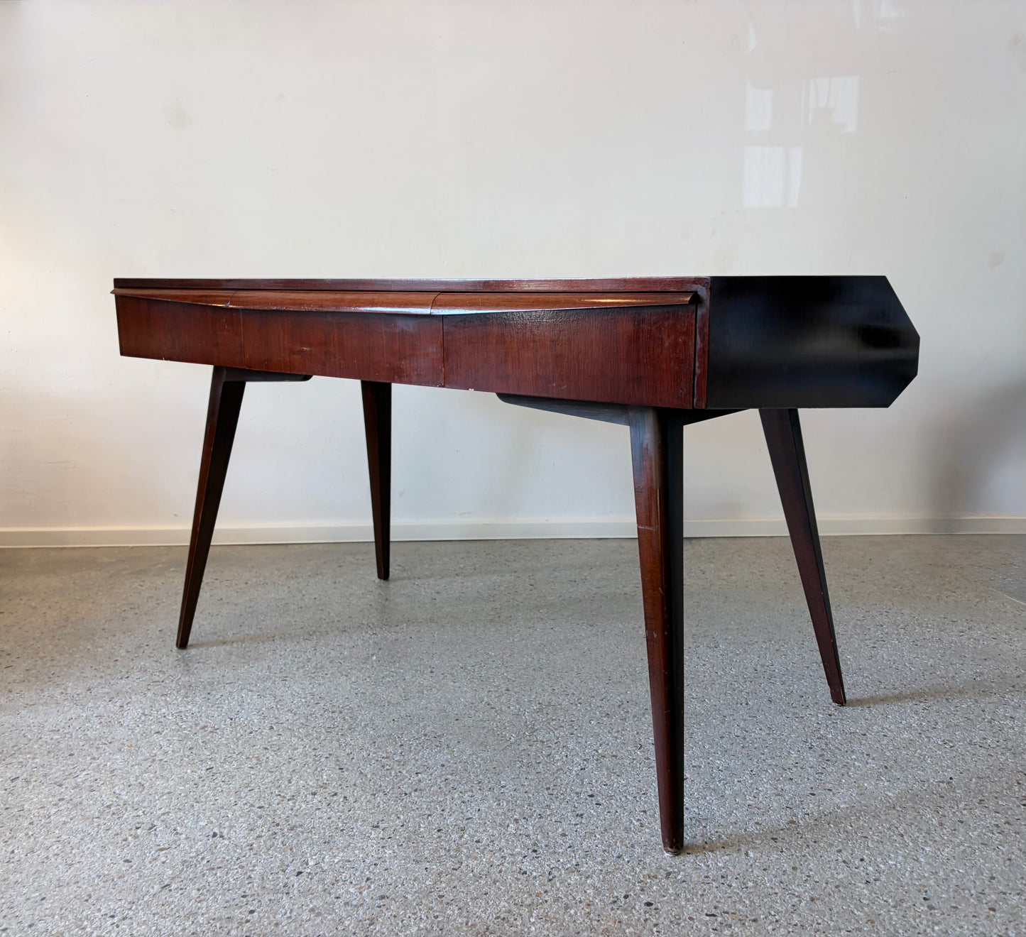 Mid Century Design Schreibtisch mit Buchablage, Deutschland 1950er