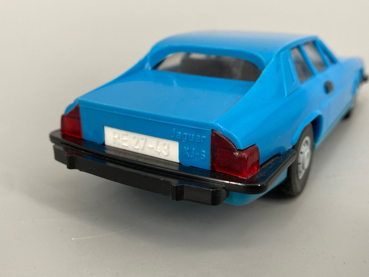 Modellauto eines Jaguar XJ-S von der VEB Anker Mechanik, DDR 1970er