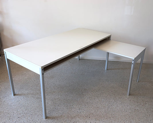 Schreibtisch mit Schreibmaschinenerweiterung von Dieter Rams für das Program 570 von Vitsoe, Deutschland um 1980