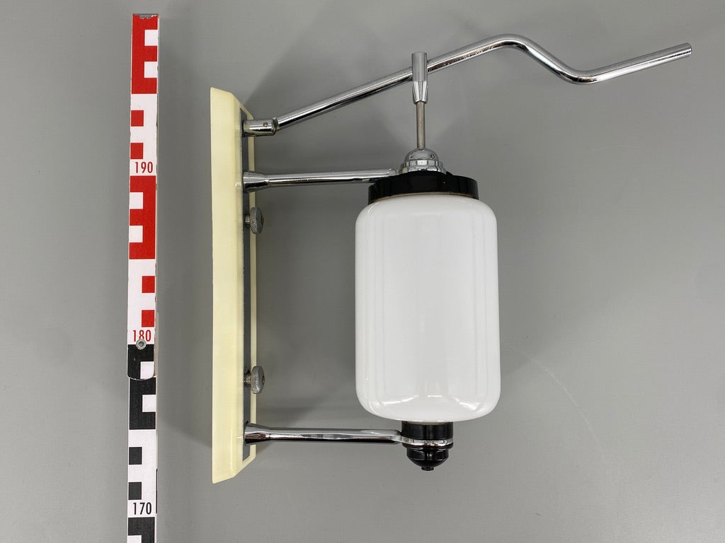 Einhand Seifenspender im Bauhaus / Art Deco Design