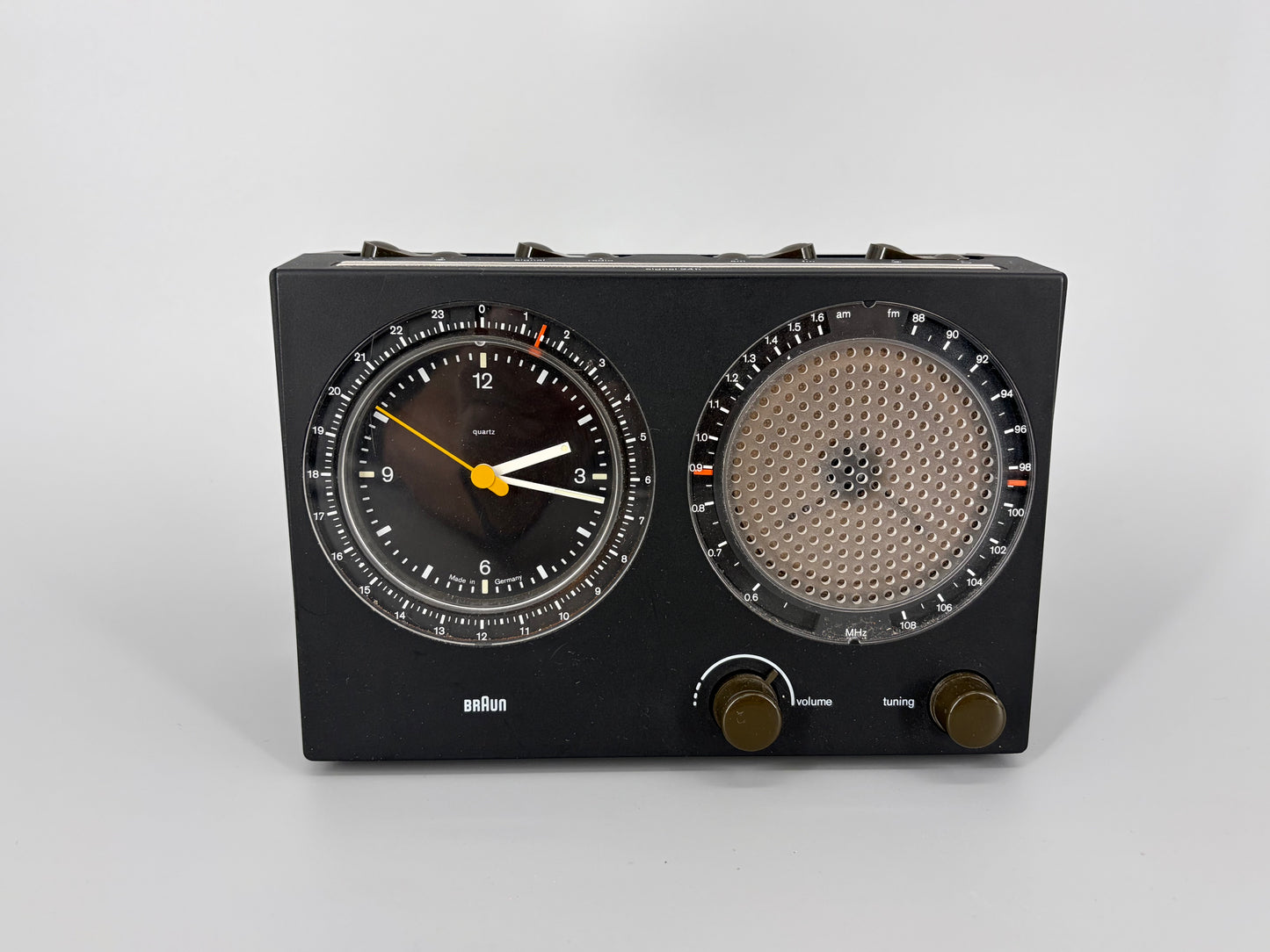 Radiowecker von Dieter Rams für BRAUN, Deutschland 1981